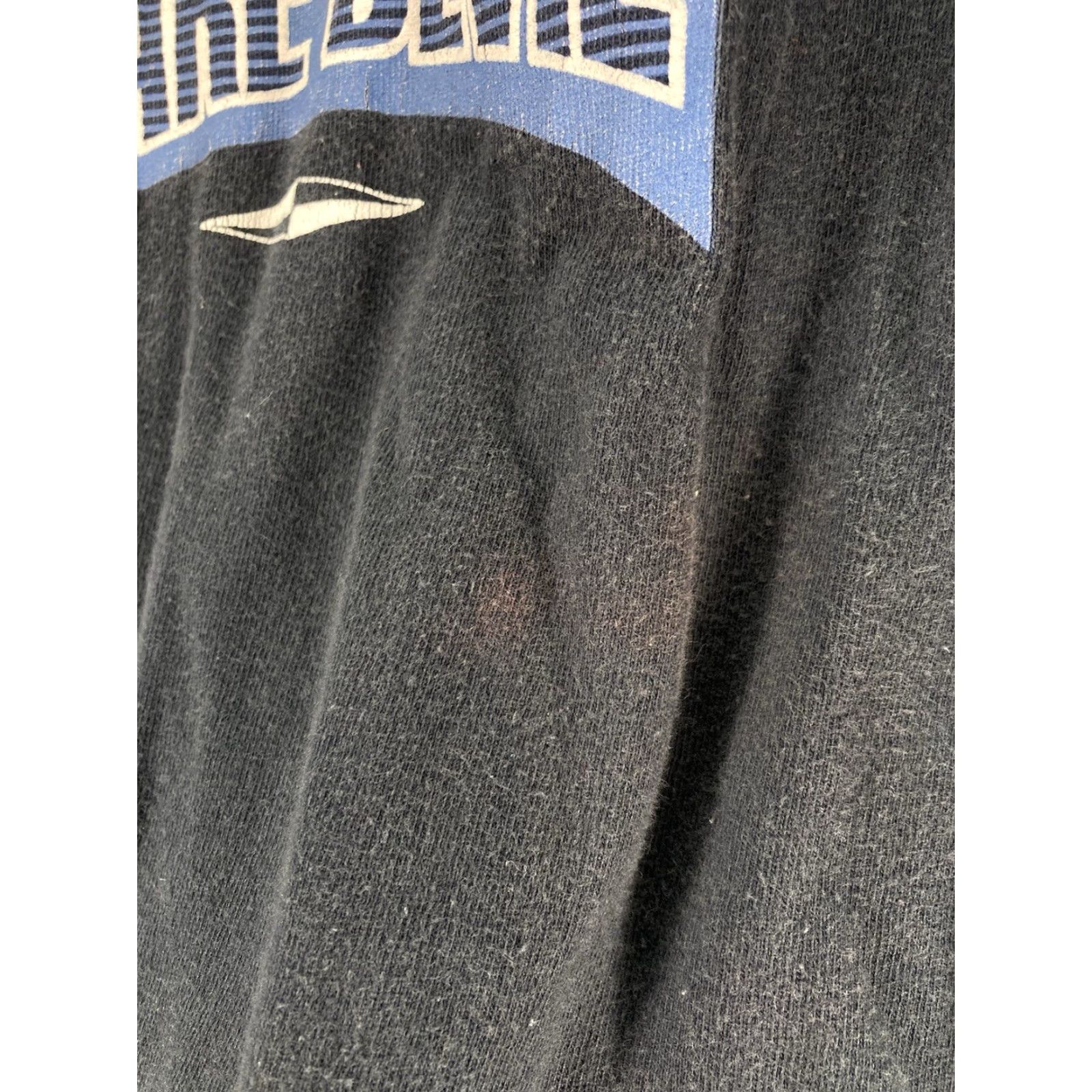 Vintage VINTAGE Warner Bros Taz Shirt Men M Long Sleeve Blue Cotton Crew Neck 1999 Mens Size US M / EU 48-50 / 2 - 6 Thumbnail