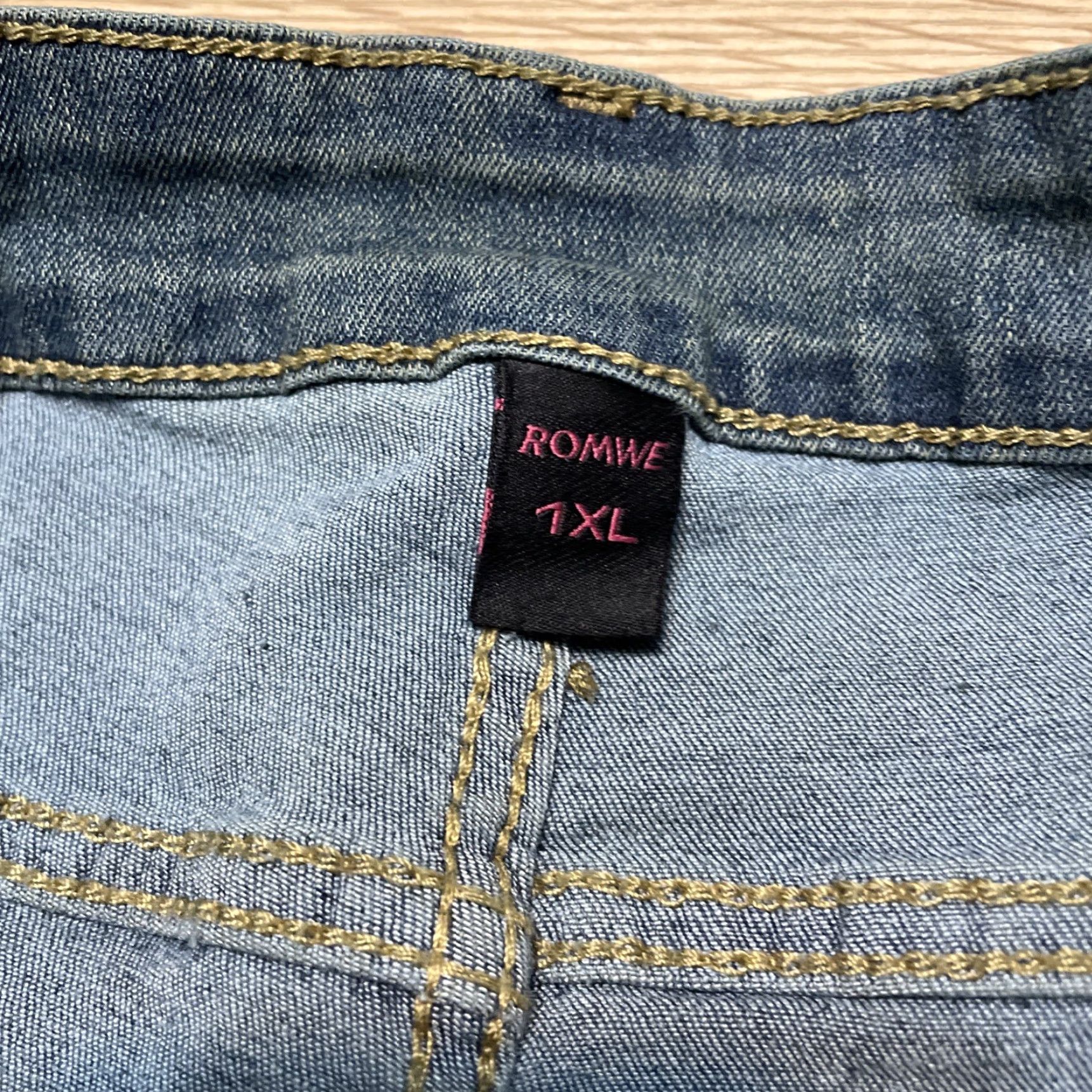 Vintage VINTAGE ROMWE Women Flared Jeans Belted Rhinestone Heart Retro Size 1XL Blue Size 40" / US 18 - 2 Thumbnail