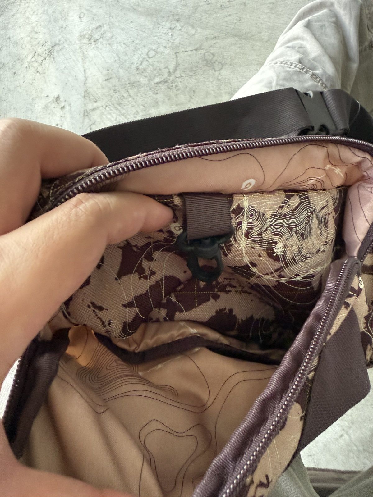 Gravis Gravis Vintage Y2K Radar Camo Crossbody Size ONE SIZE - 5 Thumbnail