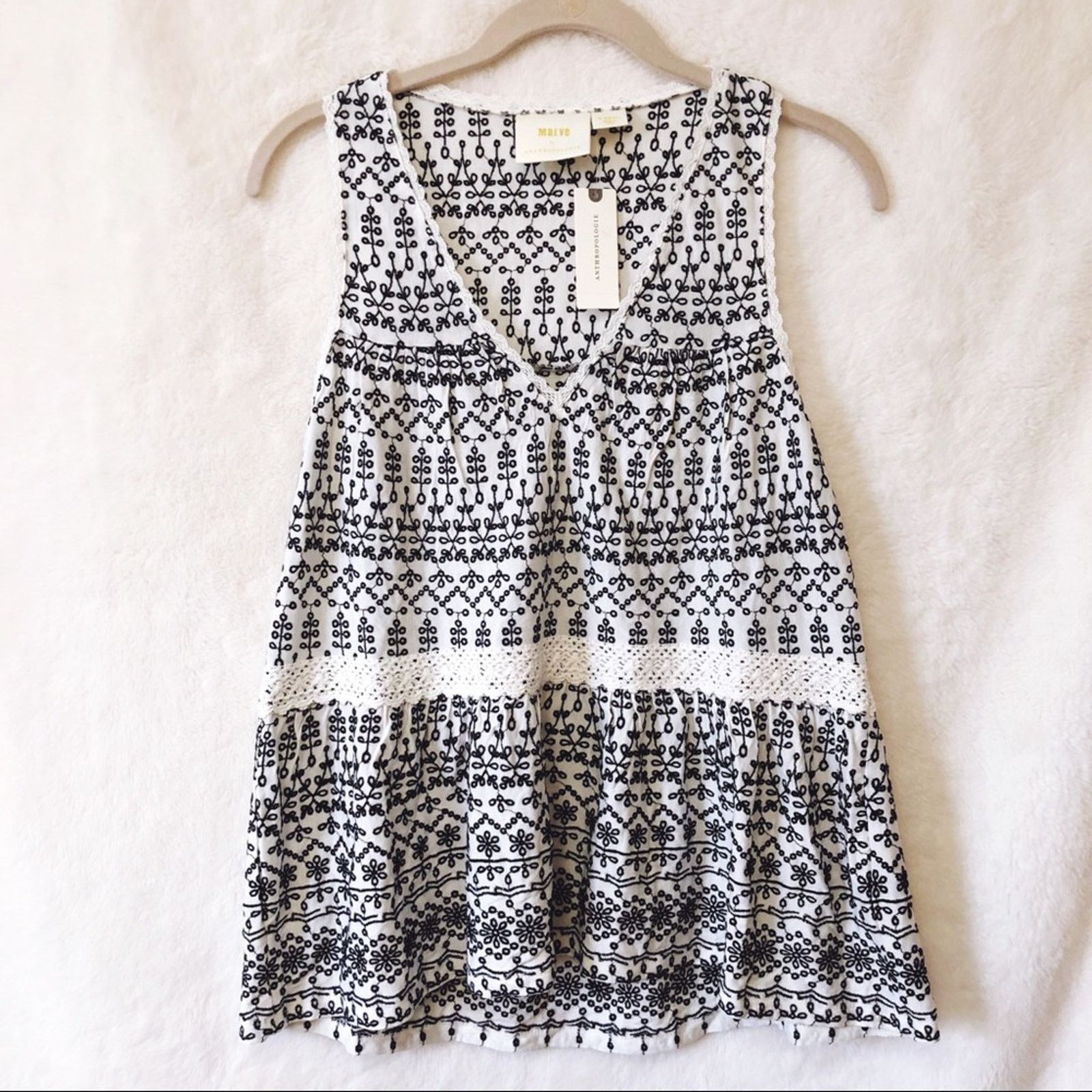 Anthropologie Anthropologie Ivory Cammie Embroidered Peplum Top Size XS / US 0-2 / IT 36-38 - 1 Thumbnail