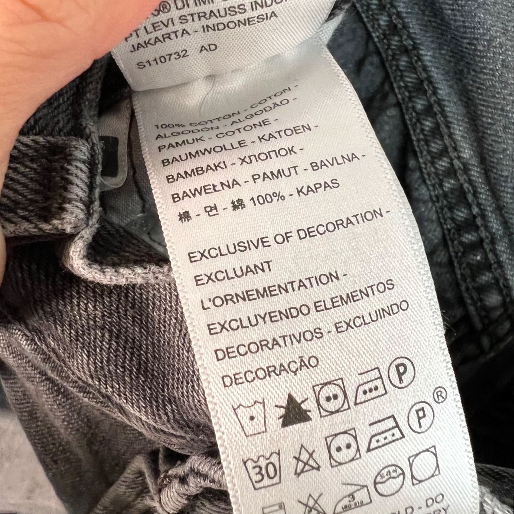 Levi's VINTAGE Levi's 501 Jeans Womens 26 Gray Denim Straight- Leg High-Rise Distressed 5-Pocket Levi'S 501 Series Mens? Size 26" / US 2 / IT 38 - 4 Thumbnail