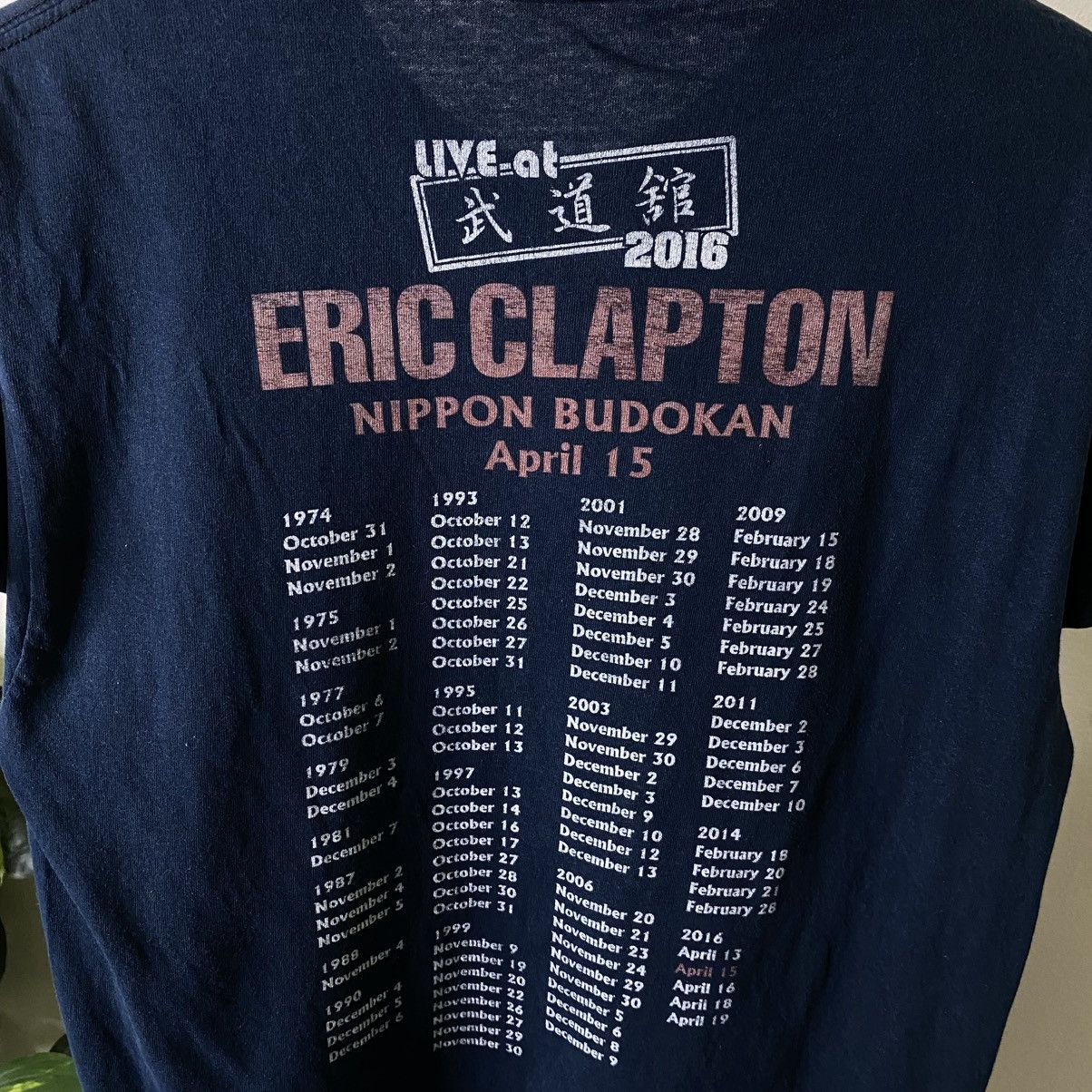 Band Tees Eric Clapton Slowhand Is Back Live In Japan Concert Tshirt Size US M / EU 48-50 / 2 - 6 Thumbnail