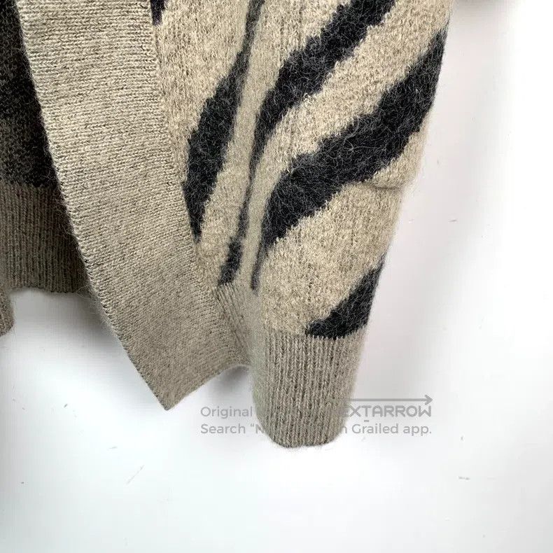 Max Mara Max Mara Color Block Zebra Print Mohair Knit Cardigan Jack Size XS / US 0-2 / IT 36-38 - 4 Thumbnail