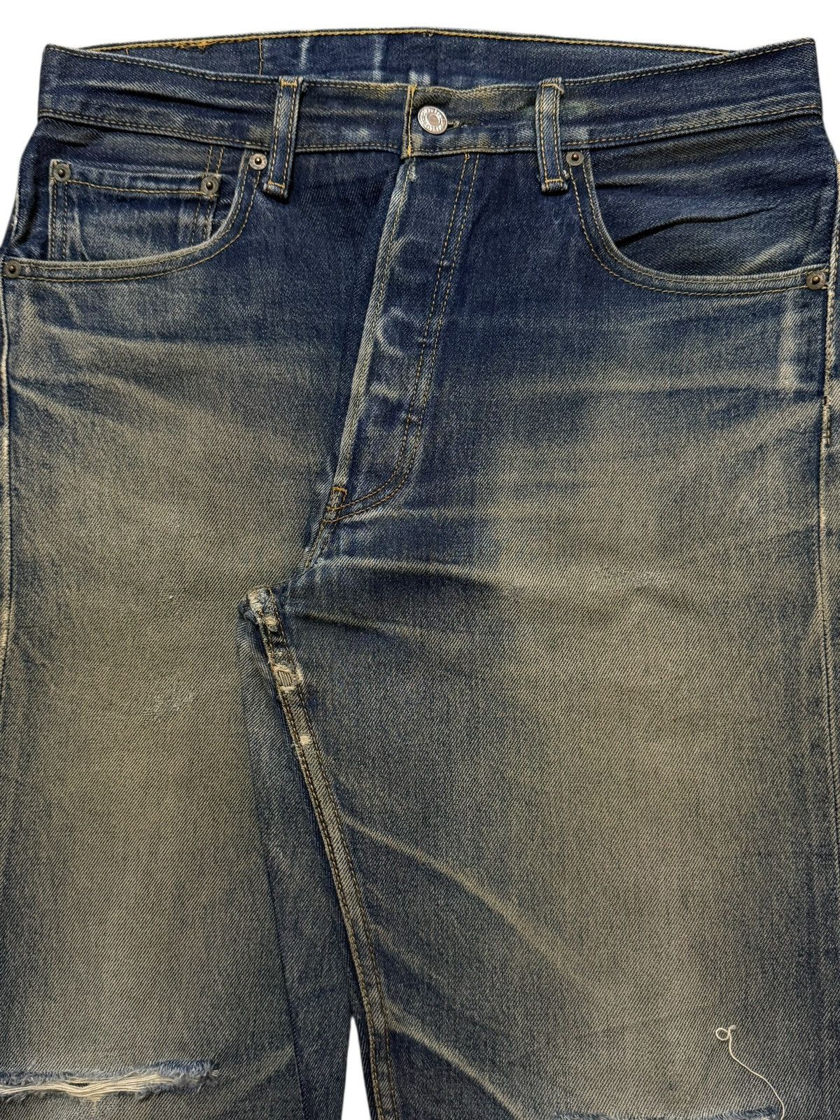 Levi's Vintage Clothing Vintage Y2K Levis 501 Blue Faded Wash Distress Straight Leg Size US 32 / EU 48 - 3 Thumbnail