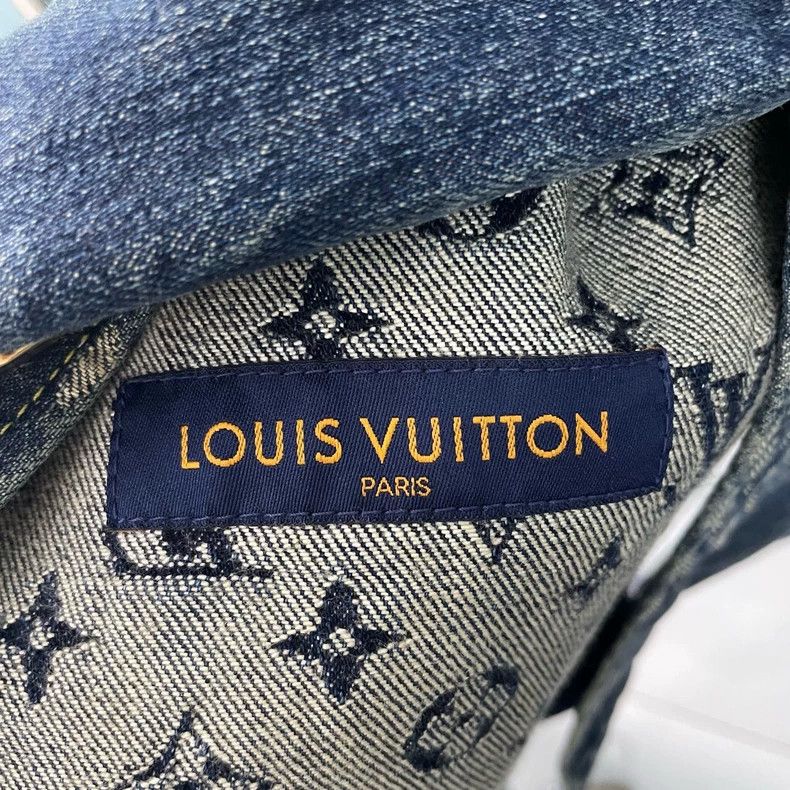 Louis Vuitton Louis Vuitton Blue jacket with full logo jacket 2501-Nextar Size US L / EU 52-54 / 3 - 4 Thumbnail