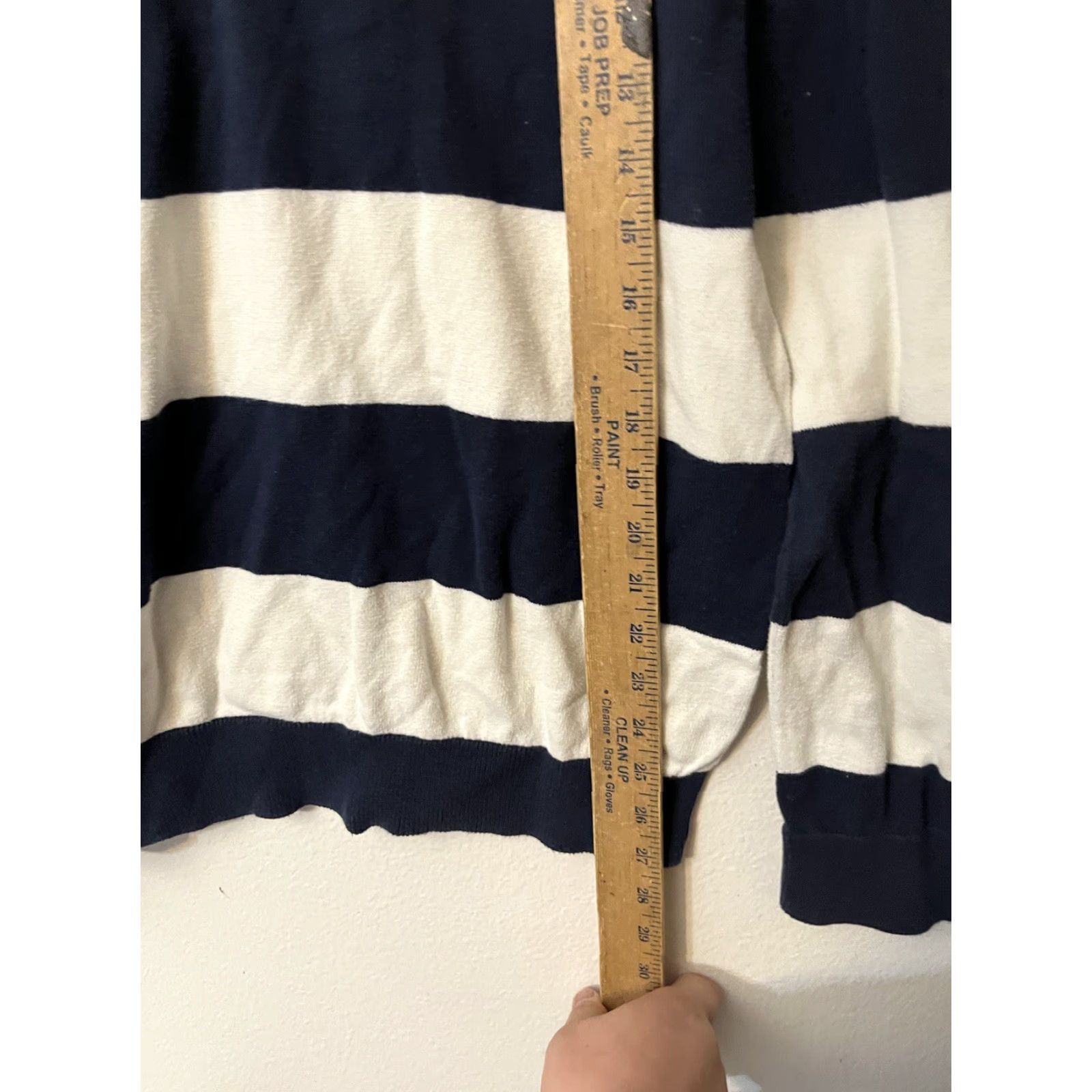 Old Navy Old Navy Sweater Men Long Sleeve V-Neck Striped Tight Knit Blue White Medium Size US M / EU 48-50 / 2 - 4 Thumbnail