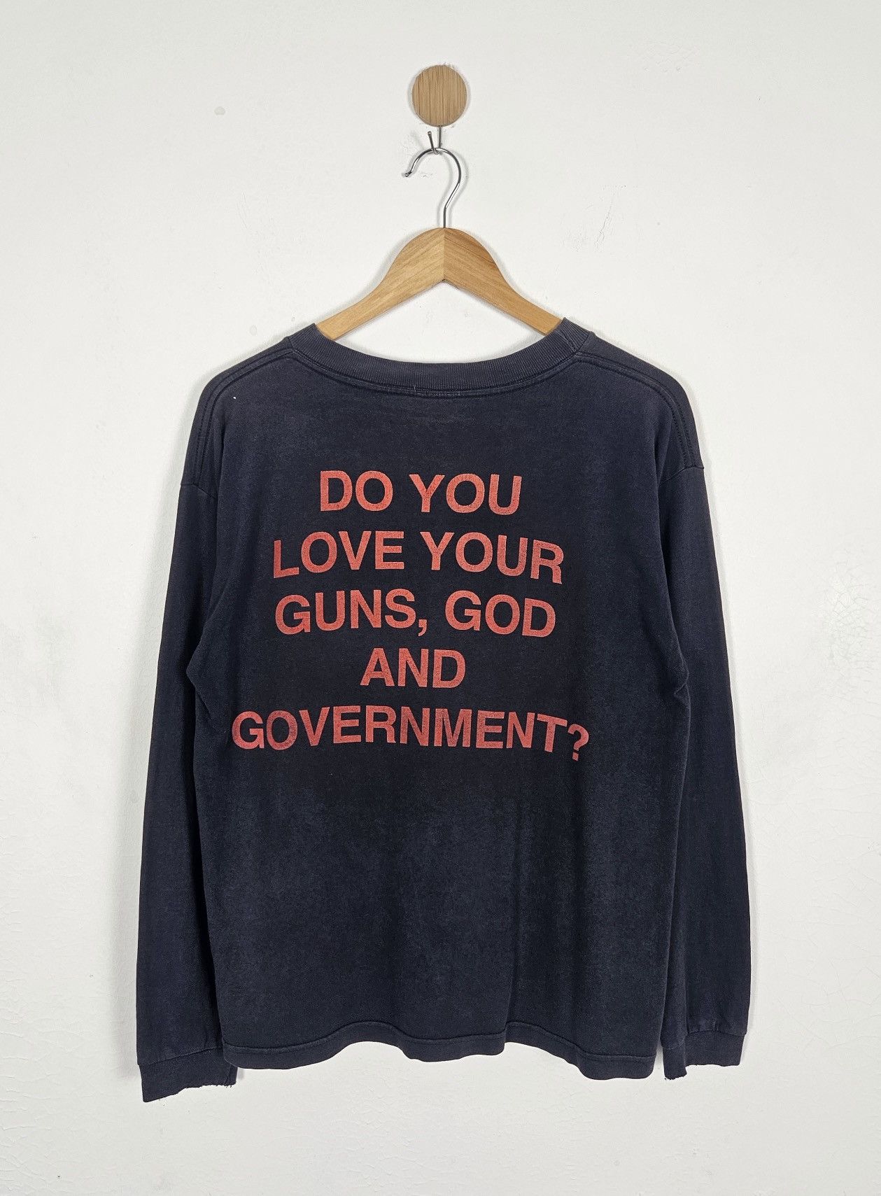 Band Tees Vintage Marilyn Manson Guns God Government Tour Shirt Size US S / EU 44-46 / 1 - 2 Thumbnail