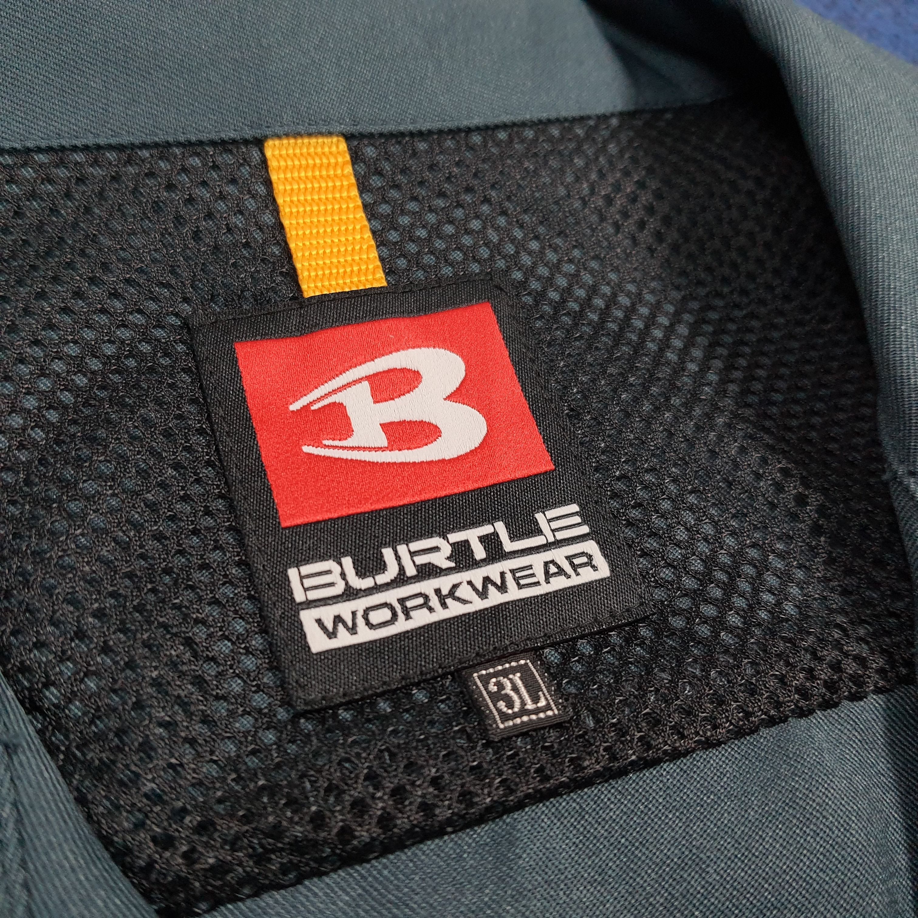 Japanese Brand Vintage Mugen Honda Motorsports Custom Logo Jacket C286N25 Size US L / EU 52-54 / 3 - 5 Thumbnail