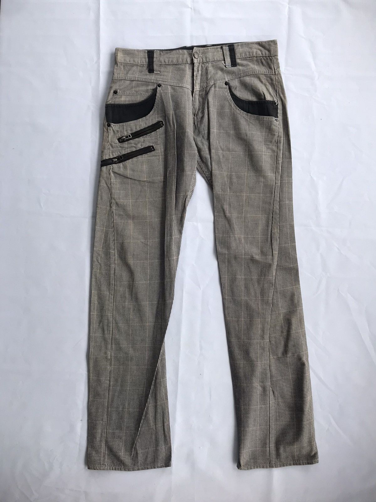 Root Three Checkered Pants with Multi Pocket Zipper Details