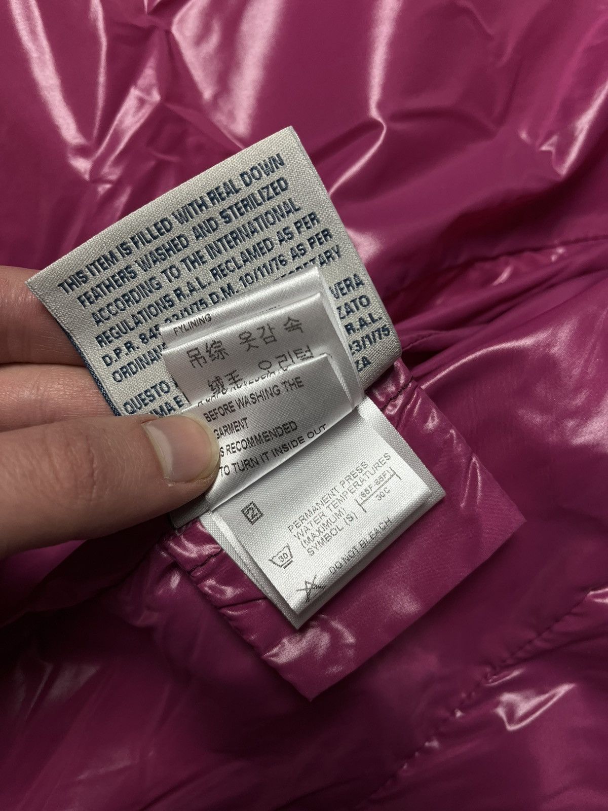 Moncler Moncler Glossy Down Puffer Jacket Burgundy Size L / US 10 / IT 46 - 24 Thumbnail