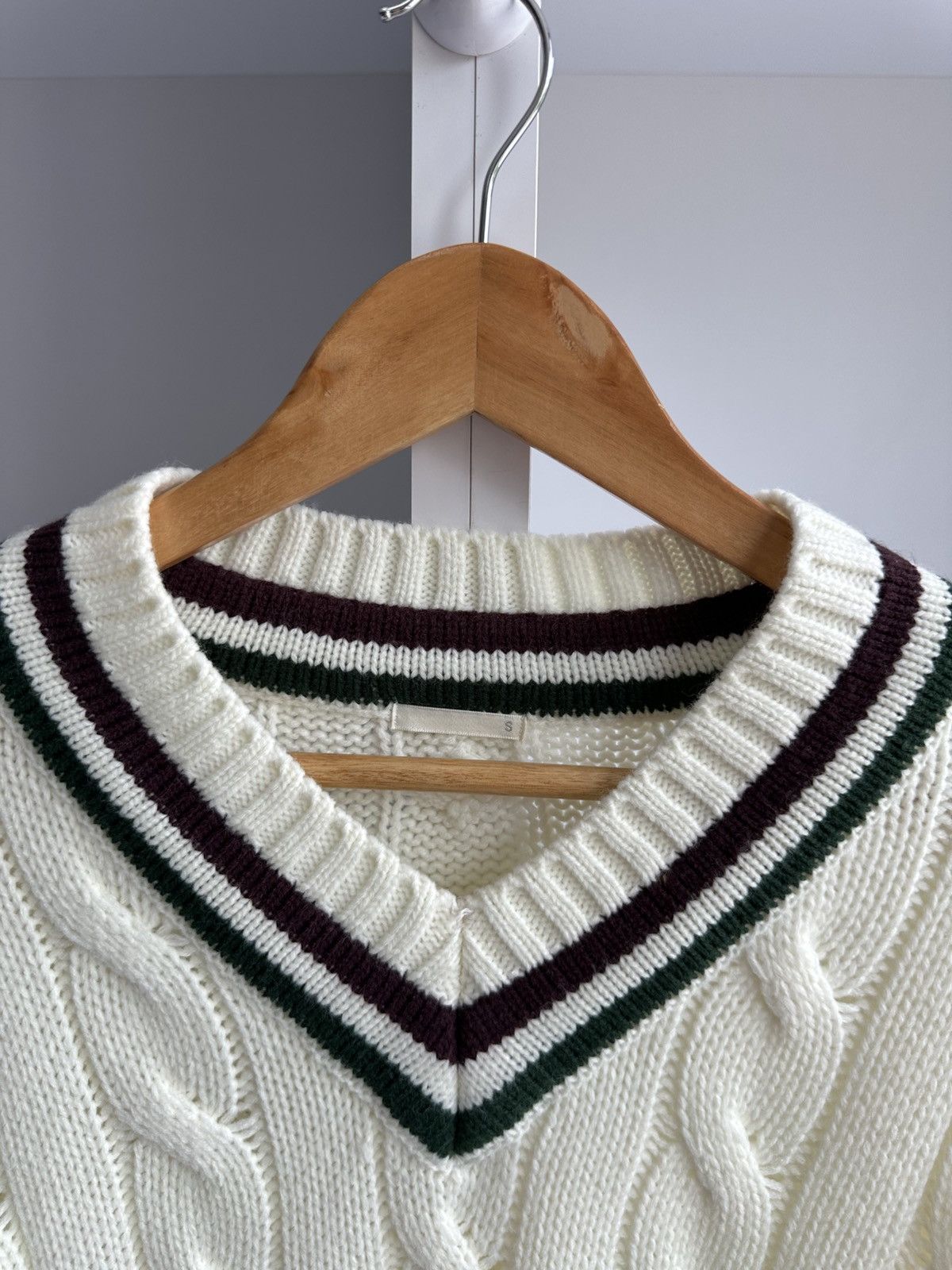 GU × Vintage Vintage GU Japanese Heavy Knitted Beige Sweater Size US S / EU 44-46 / 1 - 5 Thumbnail
