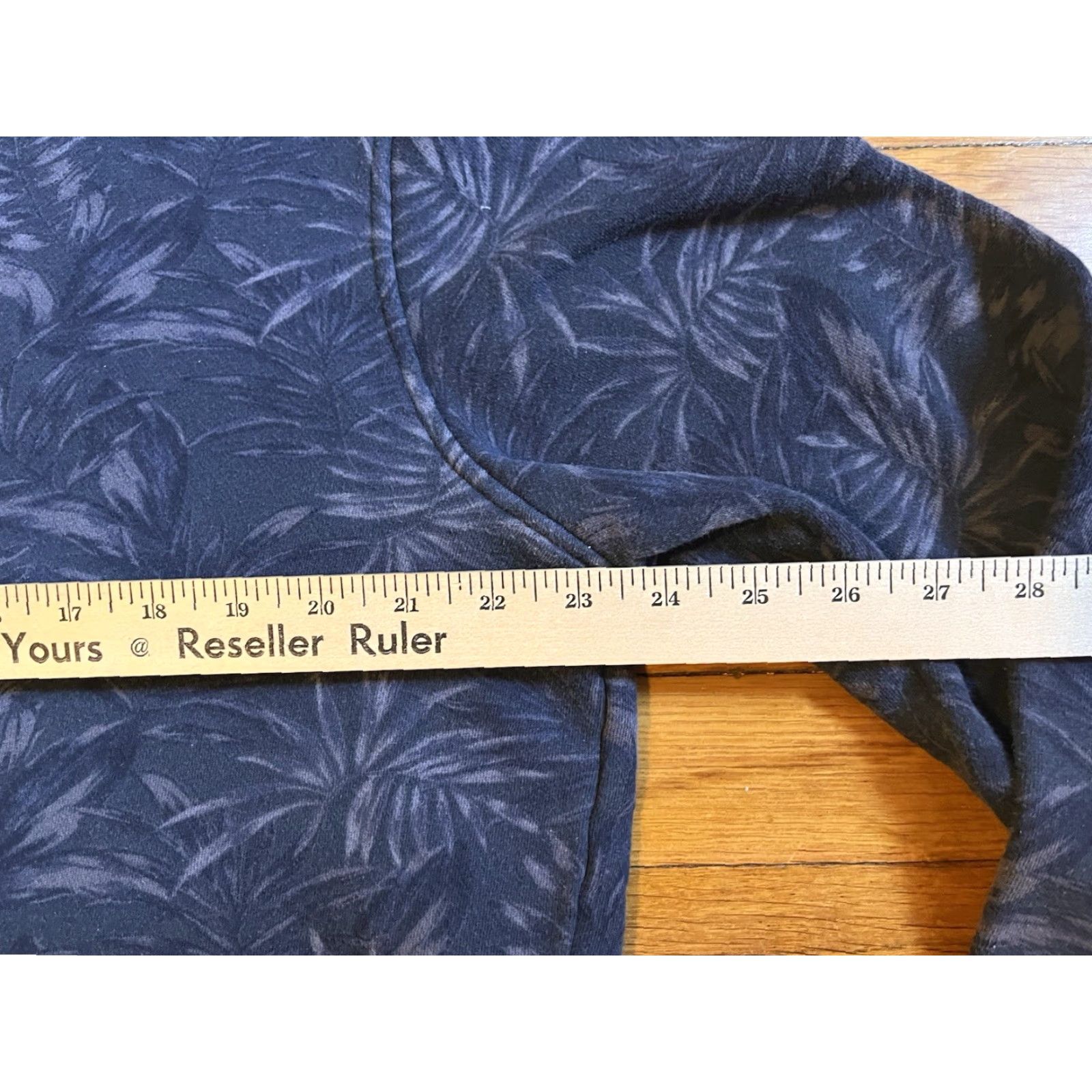 Banana Republic Banana Republic Palm Leaf All Over Print Sweatshirt Men XL Blue Graphic Print Crew Neck Pullover Regular Fit Size US XL / EU 56 / 4 - 7 Thumbnail