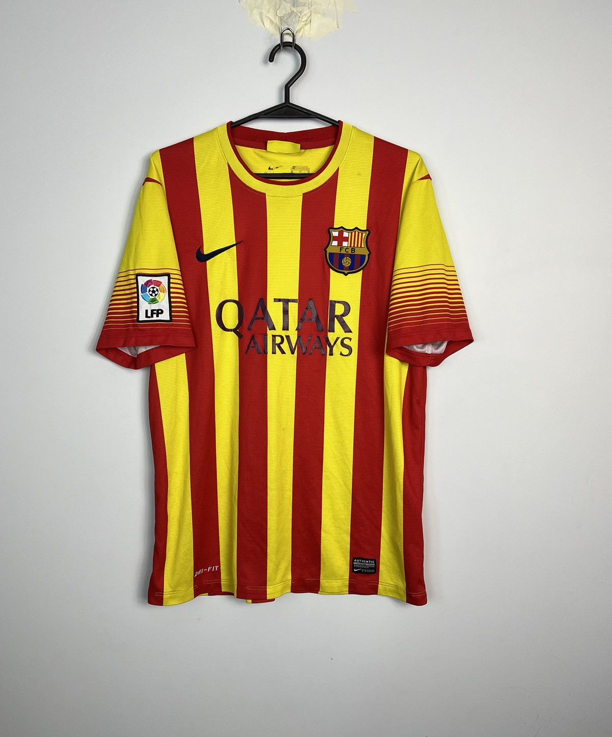 Nike Nike Barcelona 2013/2014 Soccer Jersey Size US M / EU 48-50 / 2 - 1 Thumbnail