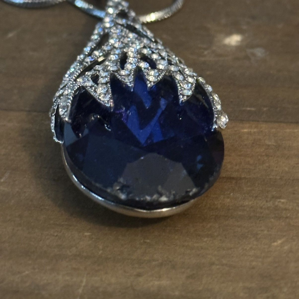 Other Silver tone jumbo blue teardrop rhinestone pendant necklace Size ONE SIZE - 5 Thumbnail