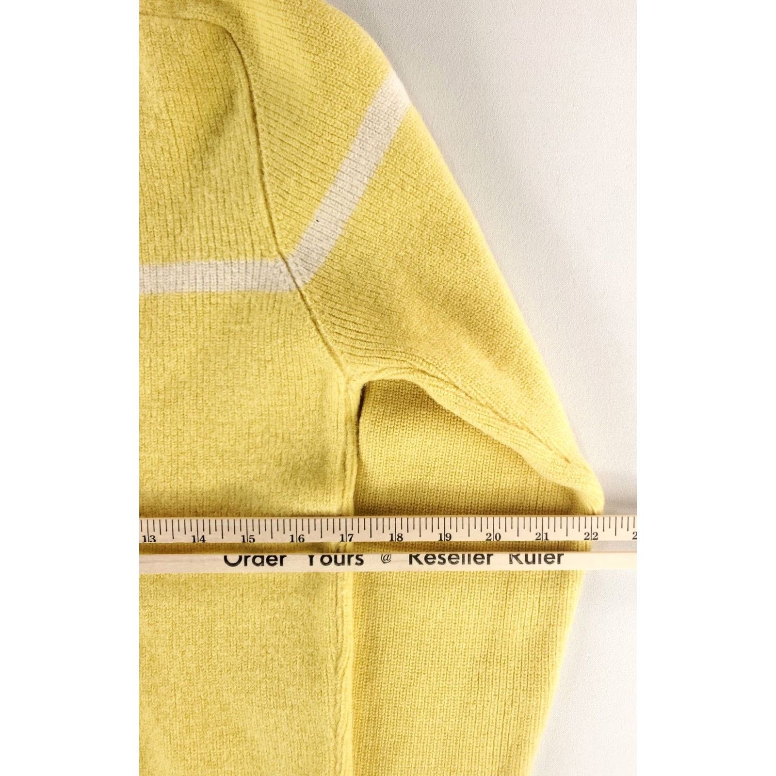 Obermeyer VINTAGE Obermeyer Sweater Womens S 100% Wool Yellow Daisy Applique Austria 60s Pullover Blues Size S / US 4 / IT 40 - 7 Thumbnail