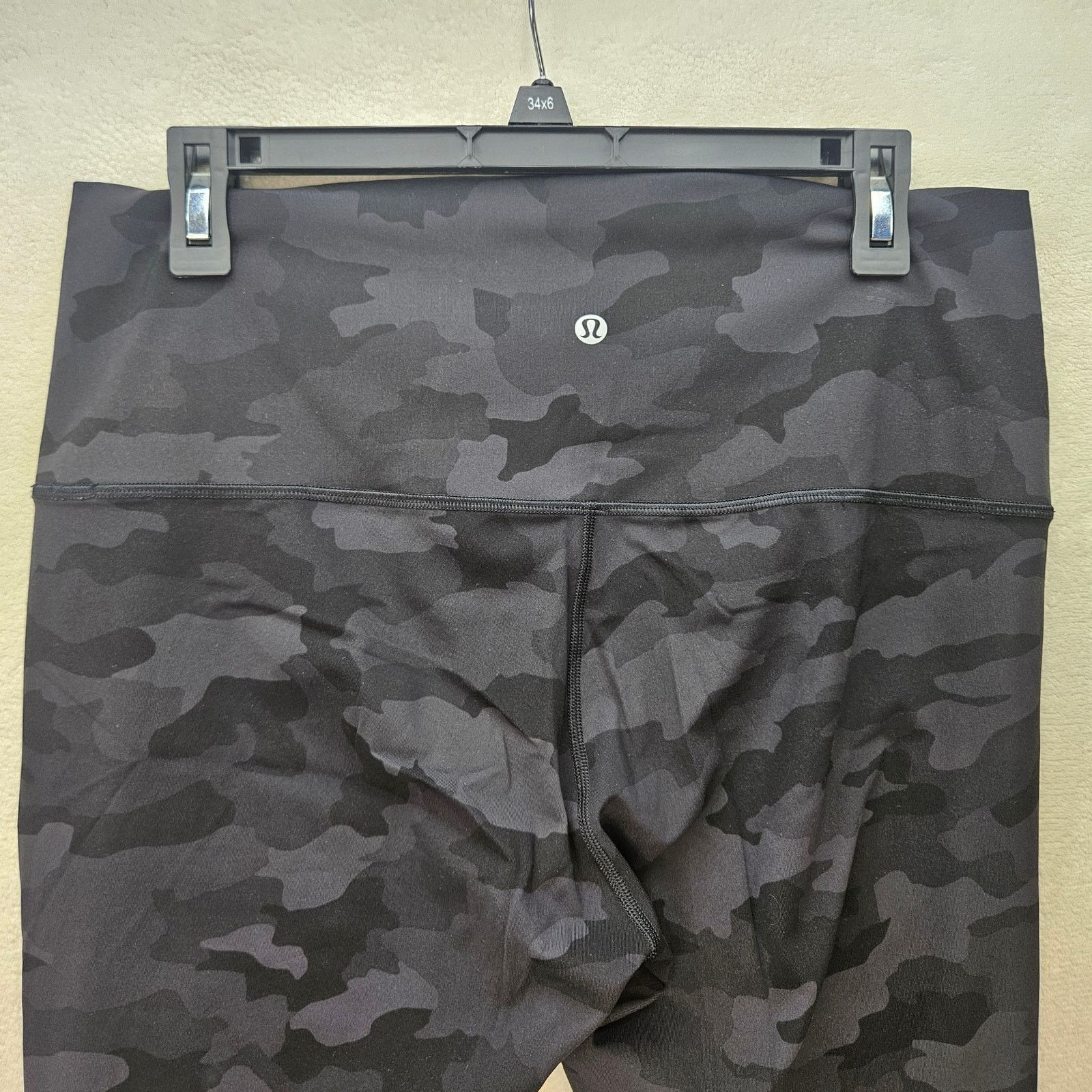 Lululemon LULULEMON WOMEN'S 12 WUNDER UNDER CROP HR 23" LEGGING Size 34" / US 12 / IT 48 - 6 Thumbnail