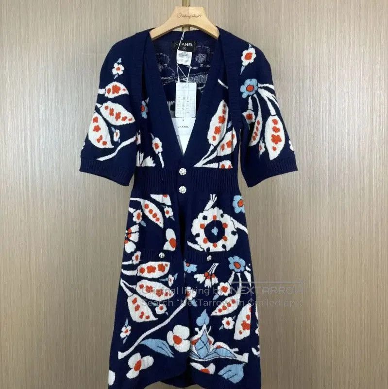 Chanel Chanel Color Block Cashmere Dress . Size M / US 6-8 / IT 42-44 - 1 Thumbnail