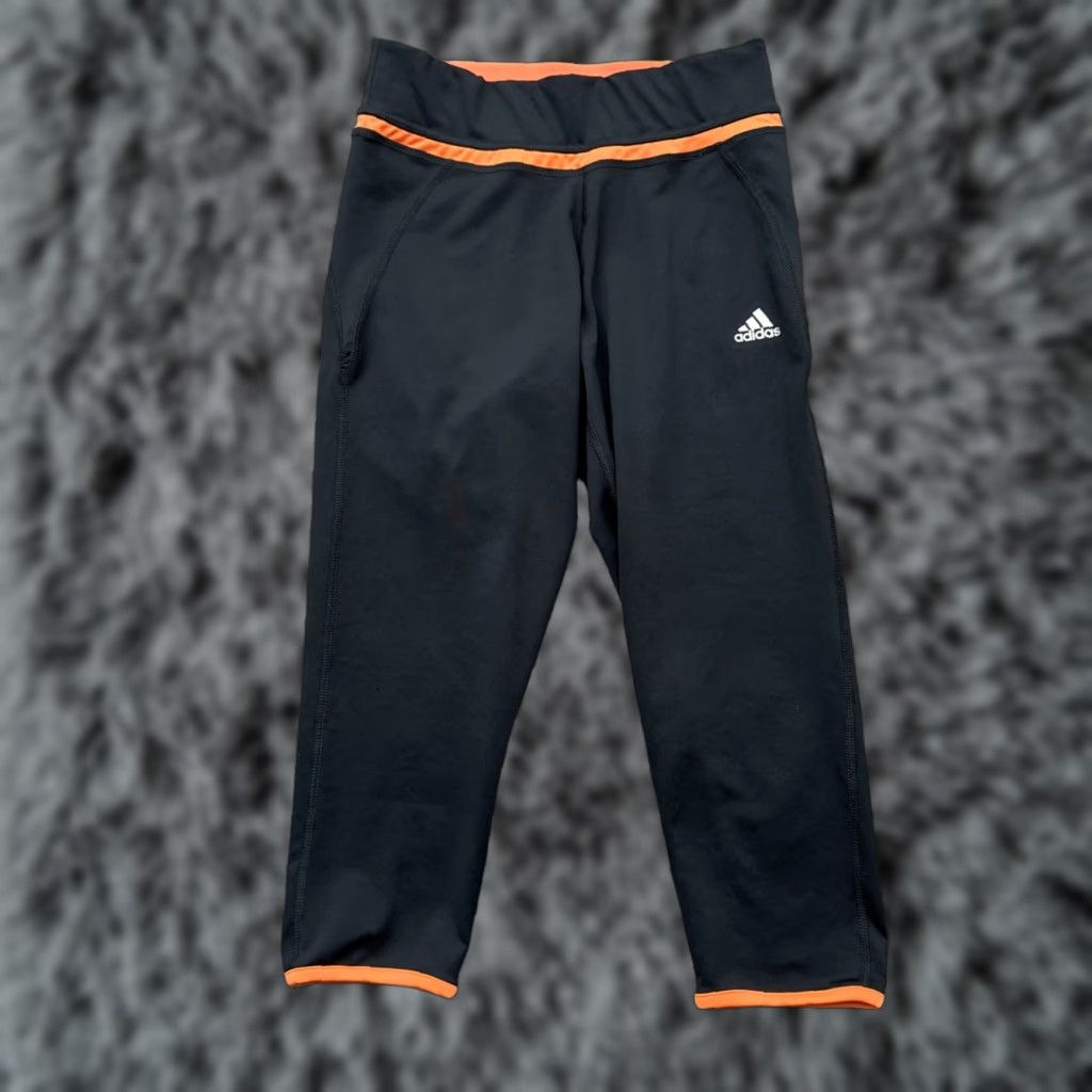 Adidas Adidas Leggings Women Small Cropped Capri Climalite Athletics Activewear Streetwear Cardio Yoga Gym Gorpcore Black 88% Polyester 12% Spandex Size 28" / US 6 / IT 42 - 1 Thumbnail