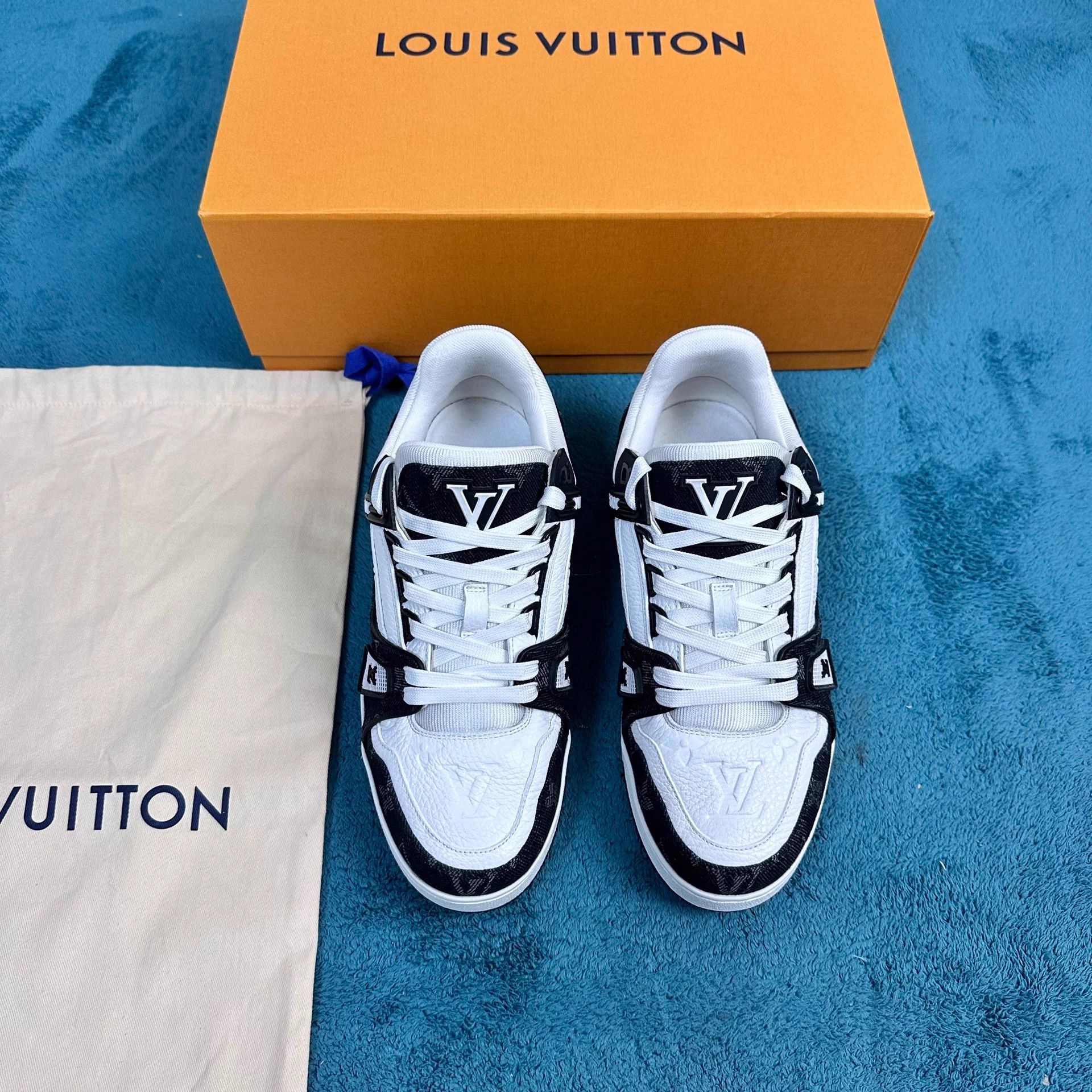 Louis Vuitton LV Trainer Panda Black White Denim Size US 7 / IT 37 - 1 Thumbnail