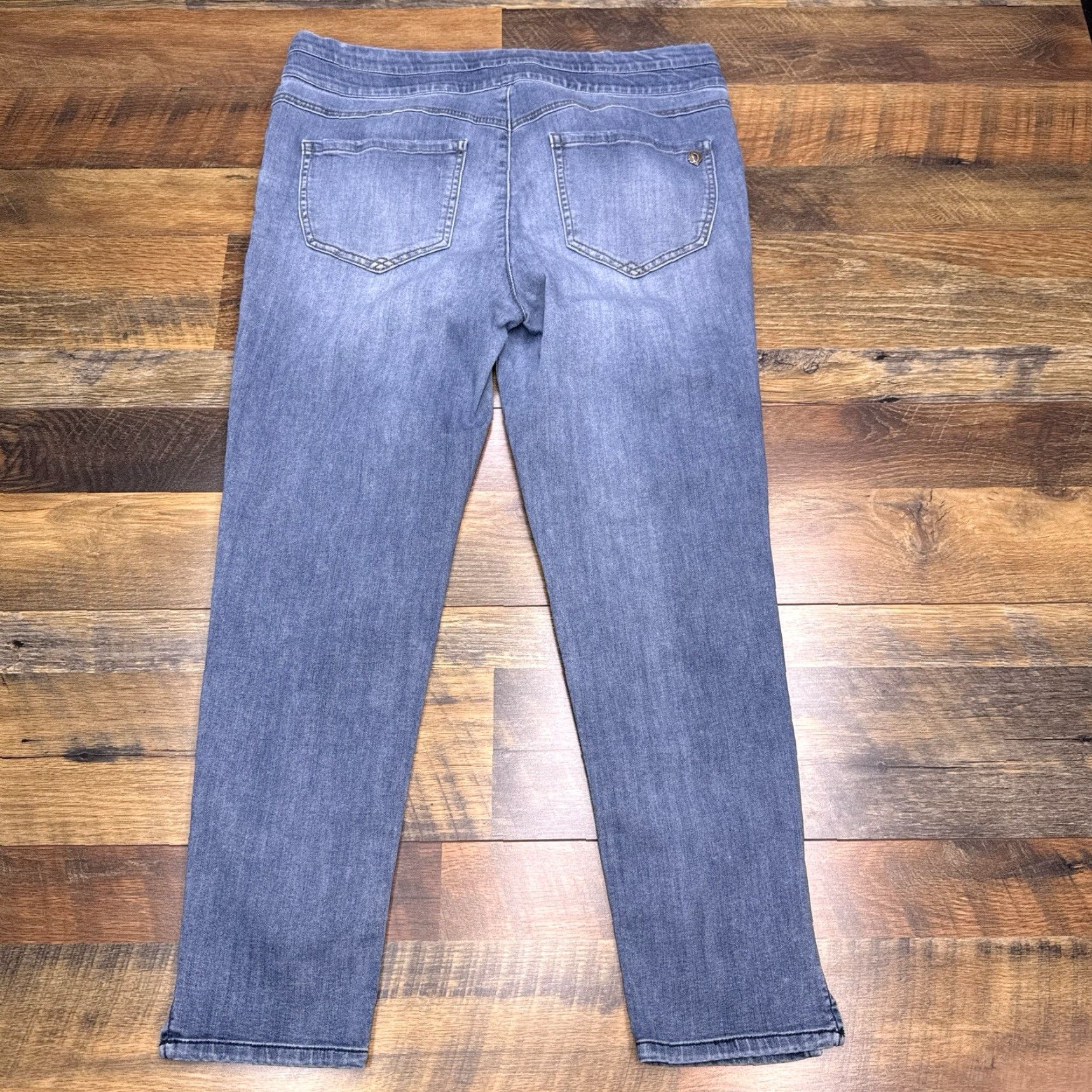 Vintage Democracy Blue 12 Distressed High Rise Ankle Skimmer Jeans User: Democracy Blue 12 Distressed High Rise Ankle Skimmer Jeans Size 34" / US 12 / IT 48 - 2 Thumbnail