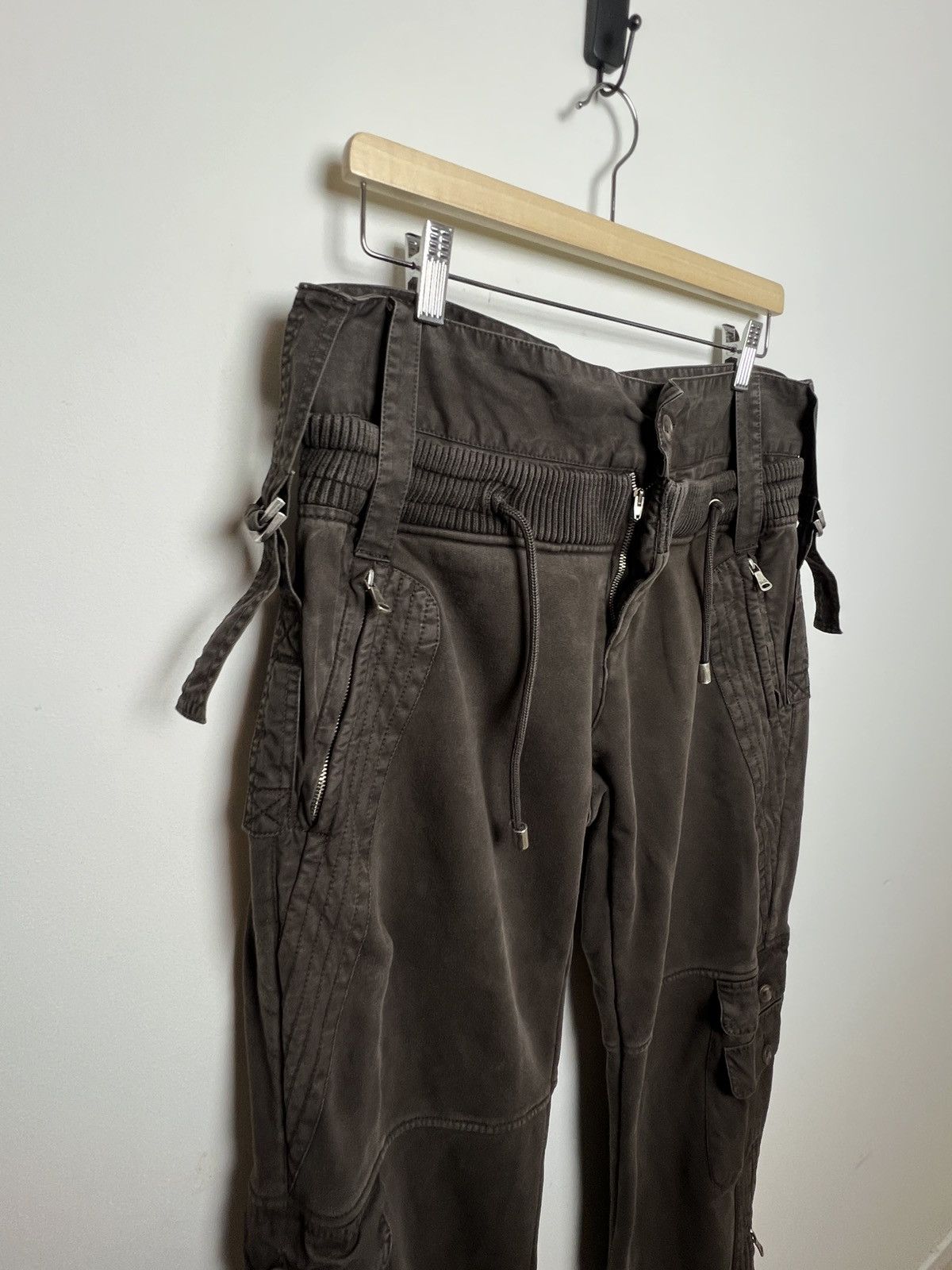 Dolce & Gabbana dolce&gabbana y2k multipocket double waist cargo sweatpants Size US 34 / EU 50 - 11 Thumbnail