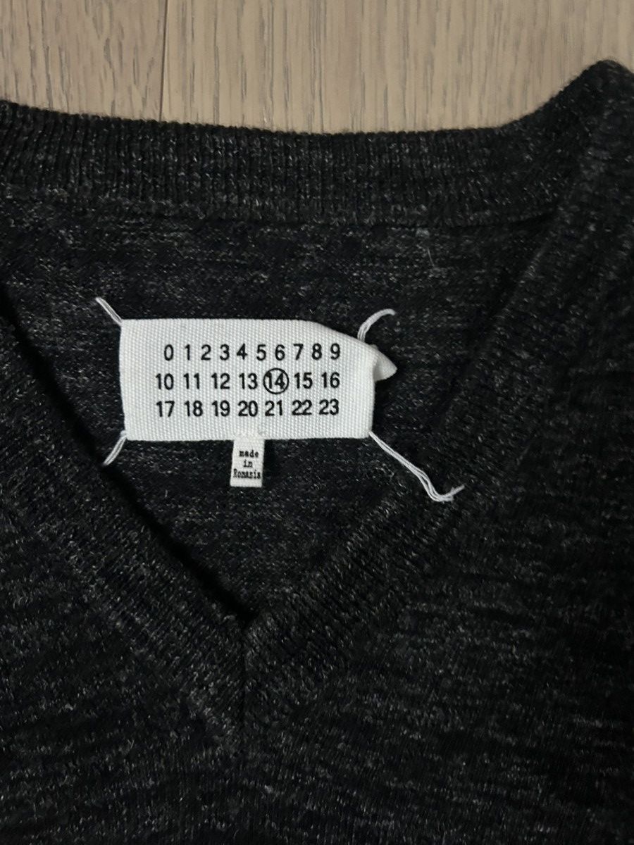 Maison Margiela Maison Margiela Black V Neck Wool Sweater Size US M / EU 48-50 / 2 - 6 Thumbnail