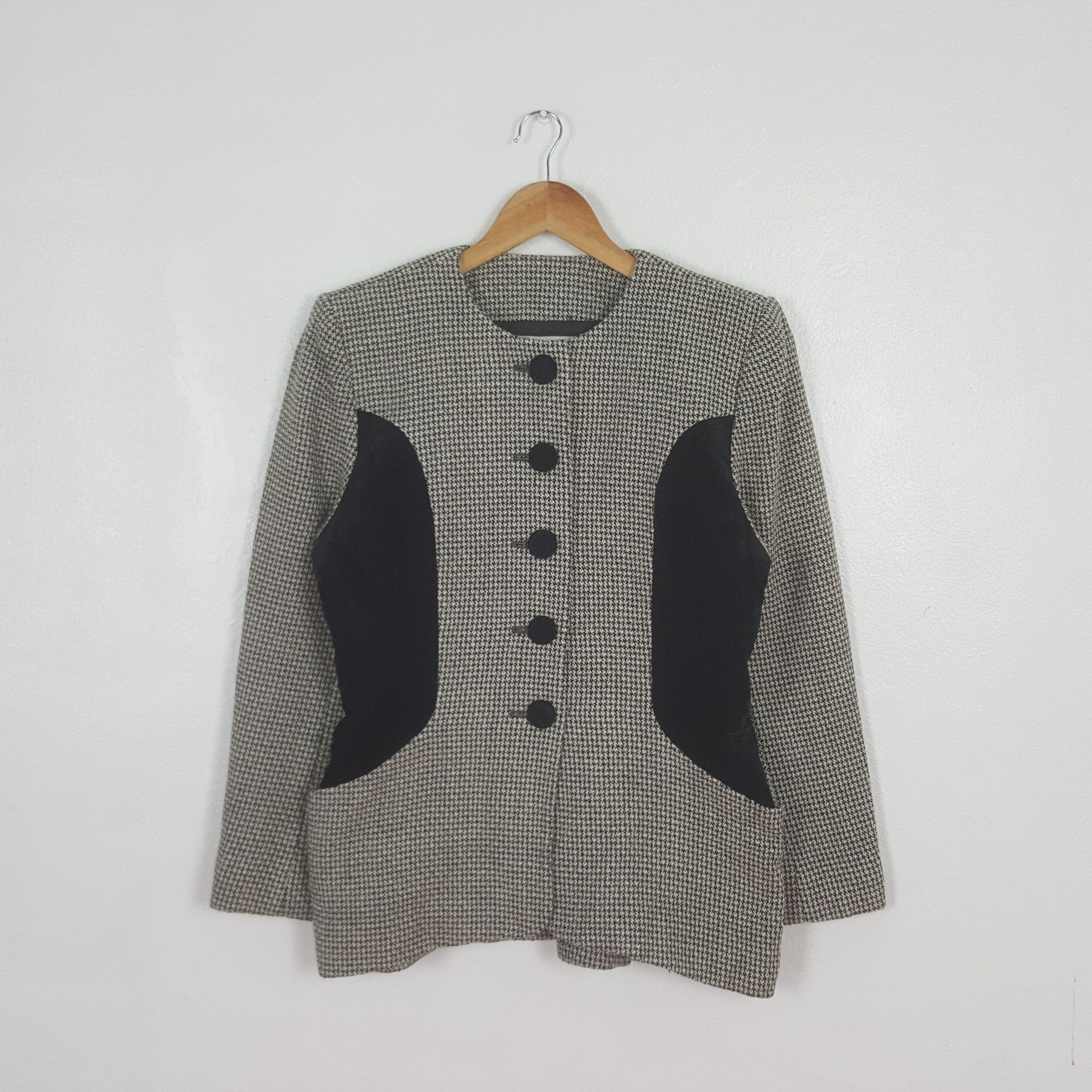 Yves Saint Laurent Vintage Yves Saint Laurent Designer Jacket C324N1 Size US XS / EU 42 / 0 - 1 Thumbnail
