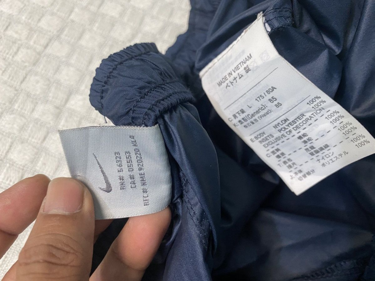 Carhartt Wip × Nike VINTAGE NIKE 90S BAGGY WIDE LEG SWOOSH TRACK PANTS Y2K Size US 38 / EU 54 - 13 Thumbnail