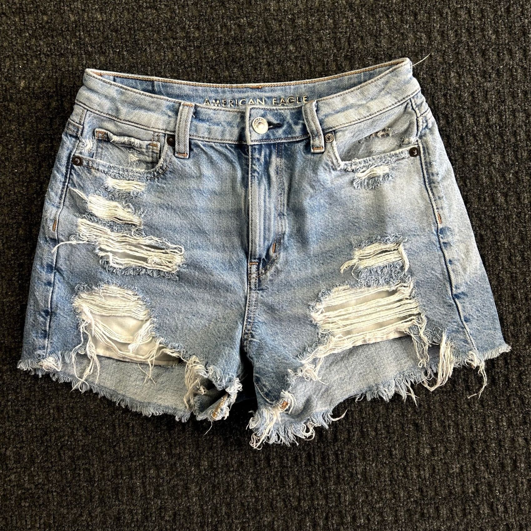American Eagle Outfitters American Eagle Outfitters Women’s Jeans Shorts 0 Distressed Denim Cut-Off Fringe 2” Blue Pocket 5-Pocket Logo Vintage No 26W Size 25" / US 0 / IT 36 - 2 Thumbnail