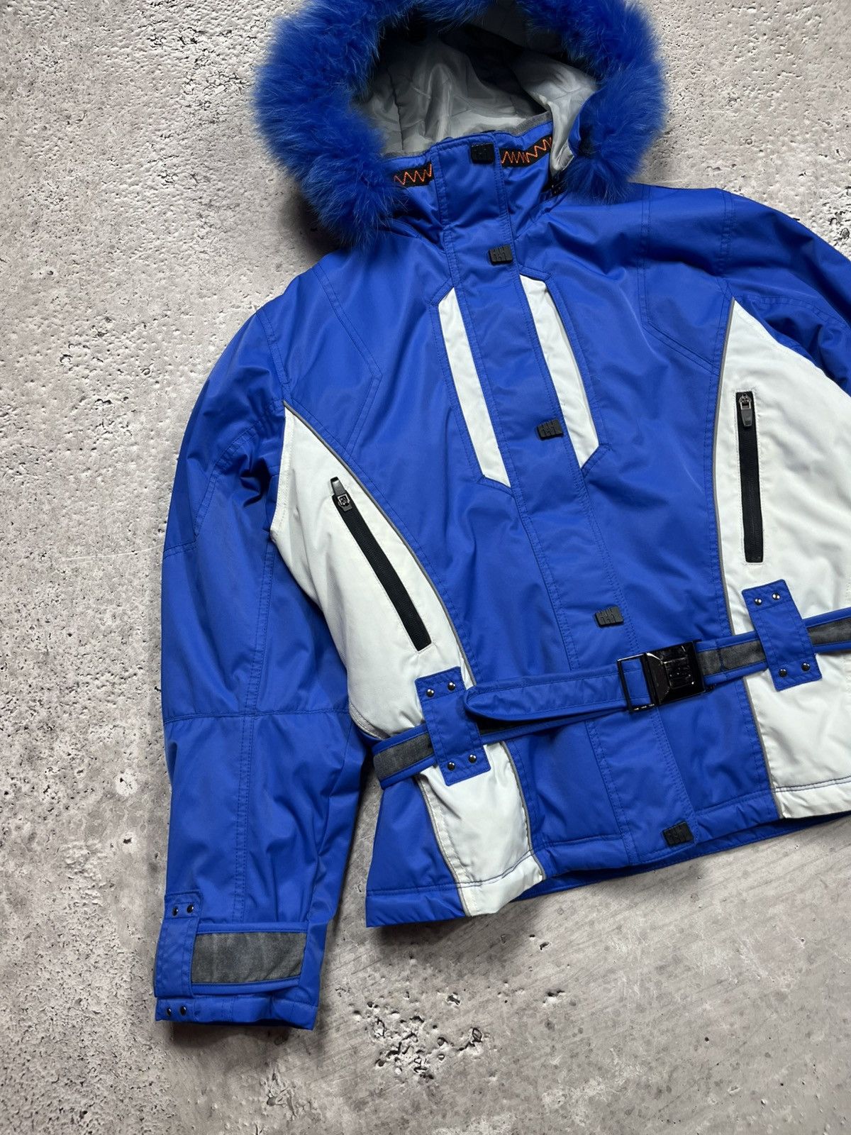 Sportalm Kitzbuhel Sportalm Blue White Ski Jacket M with Belt and Faux Fur Hood Size M / US 6-8 / IT 42-44 - 3 Thumbnail