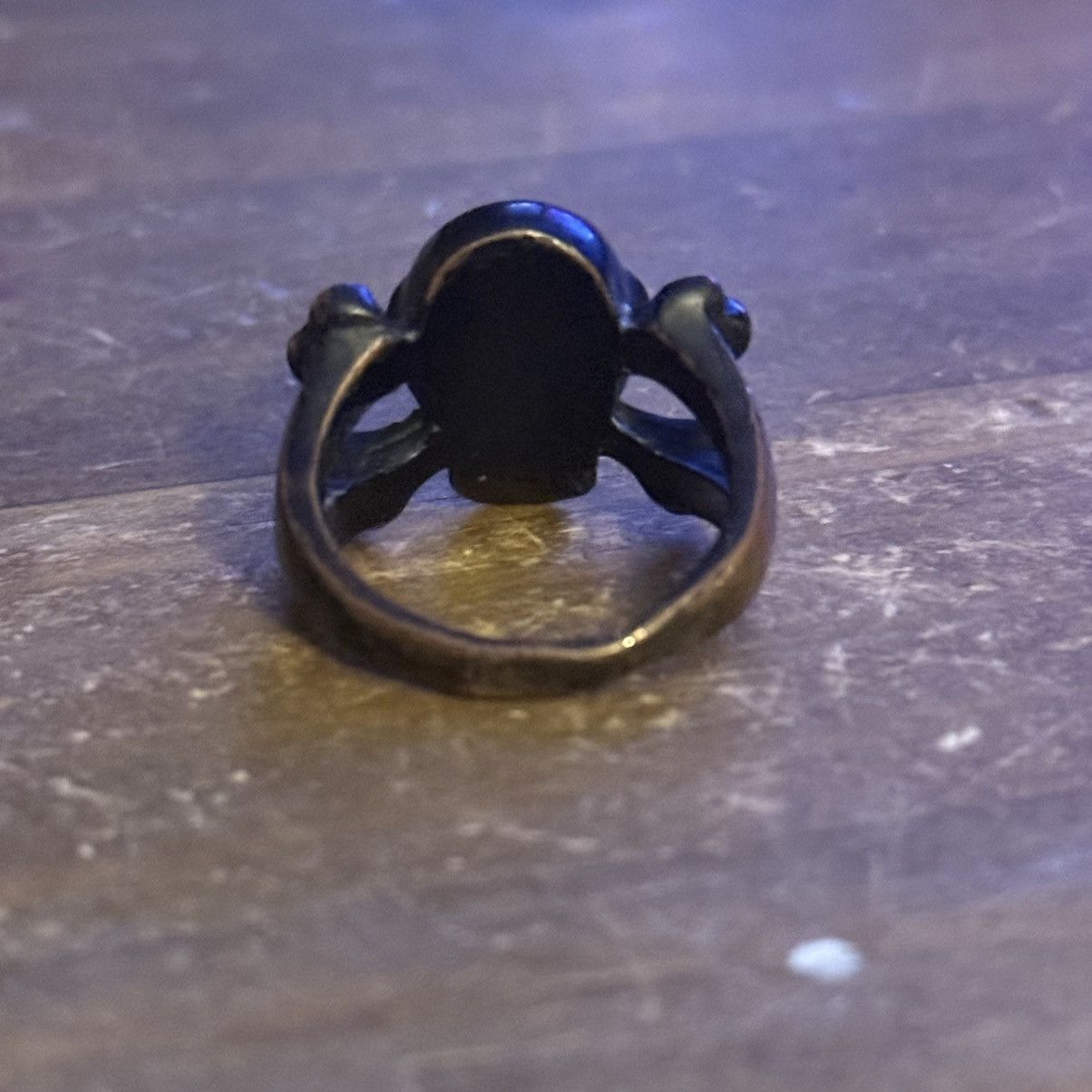 Vintage Vintage dark bronze skull ring Size ONE SIZE - 6 Thumbnail