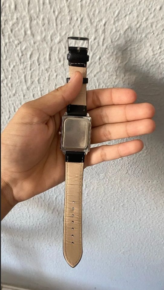 Vintage Vintage 90s vintage retro luxury style quartz leather watch Size ONE SIZE - 3 Thumbnail