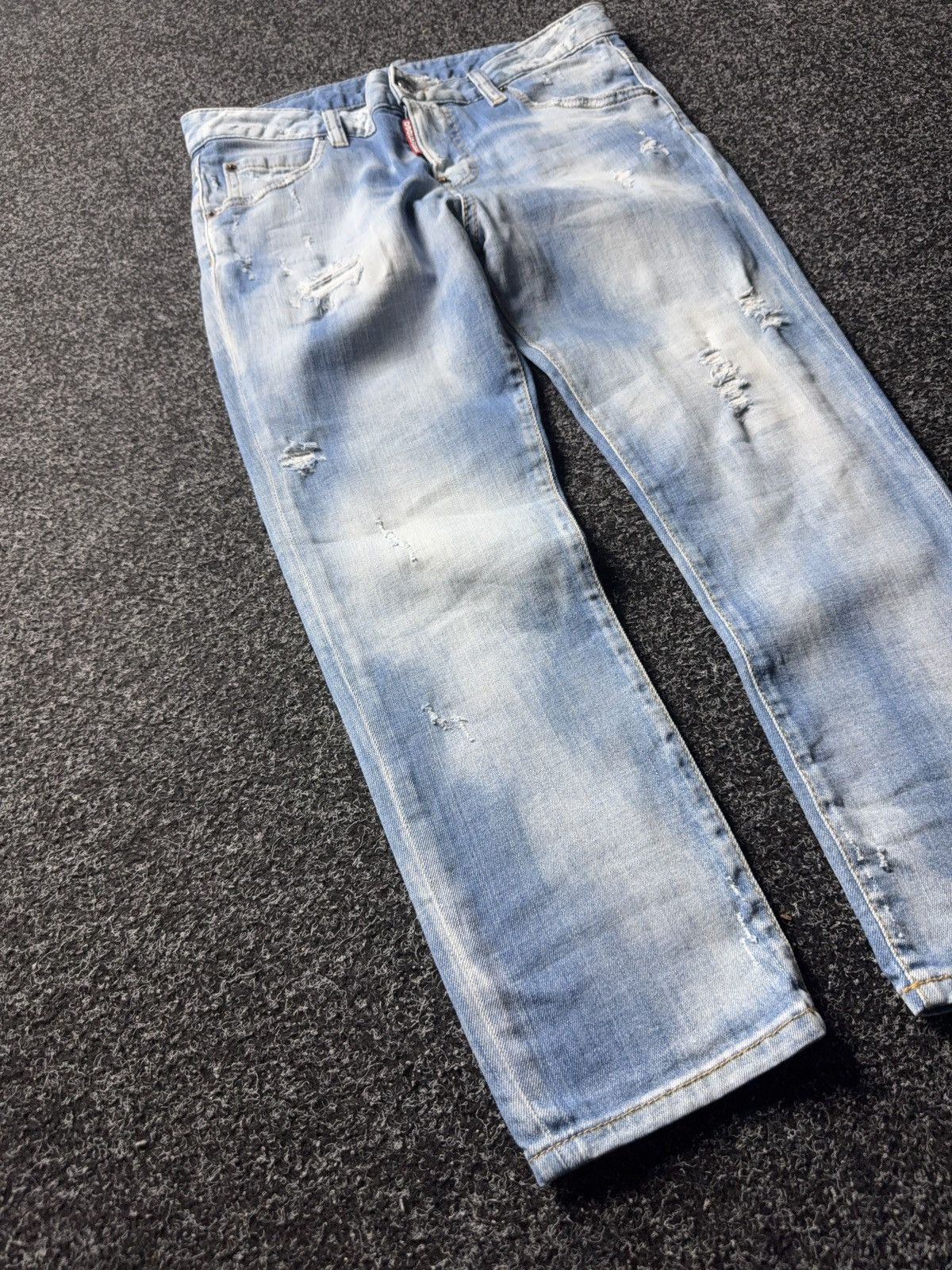 Dsquared2 Dsquared2 1964 Distressed Light Wash Jeans Size 30 Size US 30 / EU 46 - 2 Thumbnail