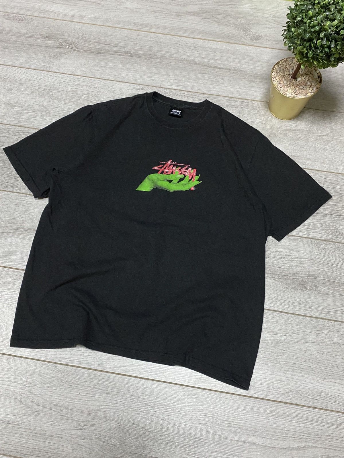 Stussy Stussy OZ RARE green hand pink logo T-Shirt Size US L / EU 52-54 / 3 - 2 Thumbnail