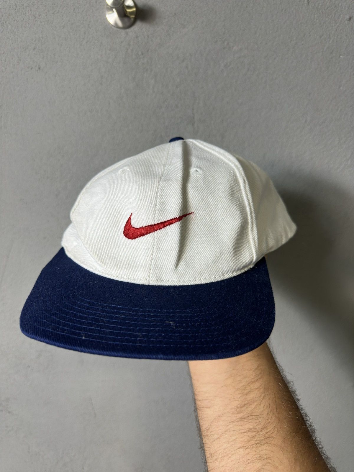Nike × Vintage Nike vintage White Cap Size ONE SIZE - 1 Thumbnail