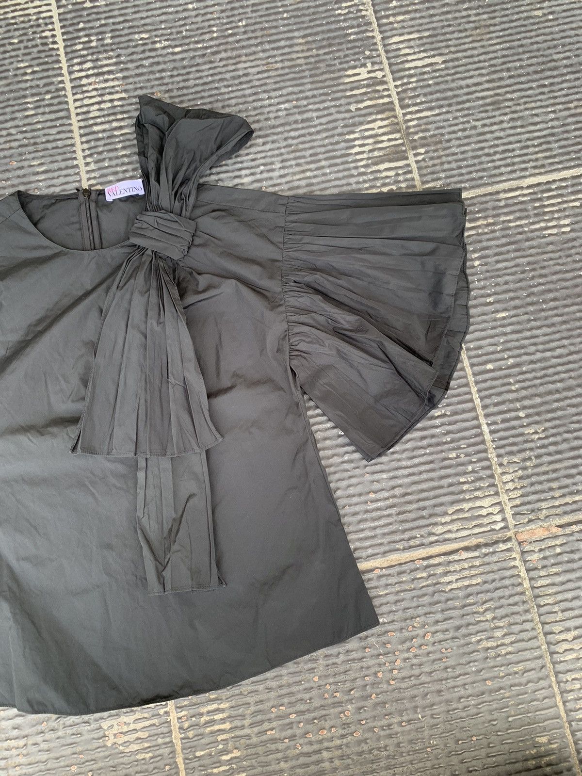 RED Valentino × Valentino ✅ Red Valentino Oversize Bow Blouse Black Size M / US 6-8 / IT 42-44 - 3 Thumbnail