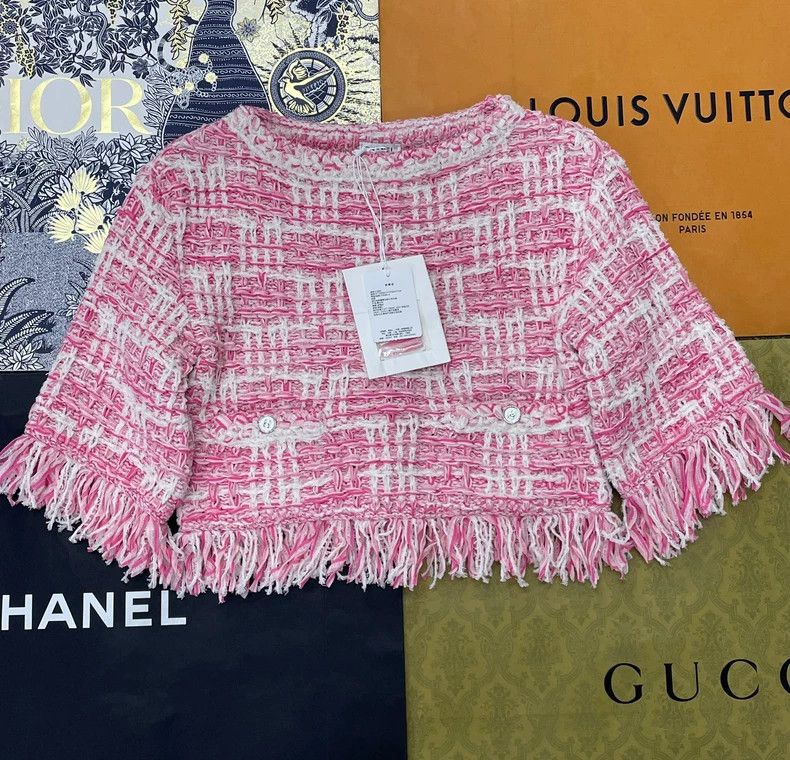 Chanel 24P pink and white color-matched tassel long sleeve