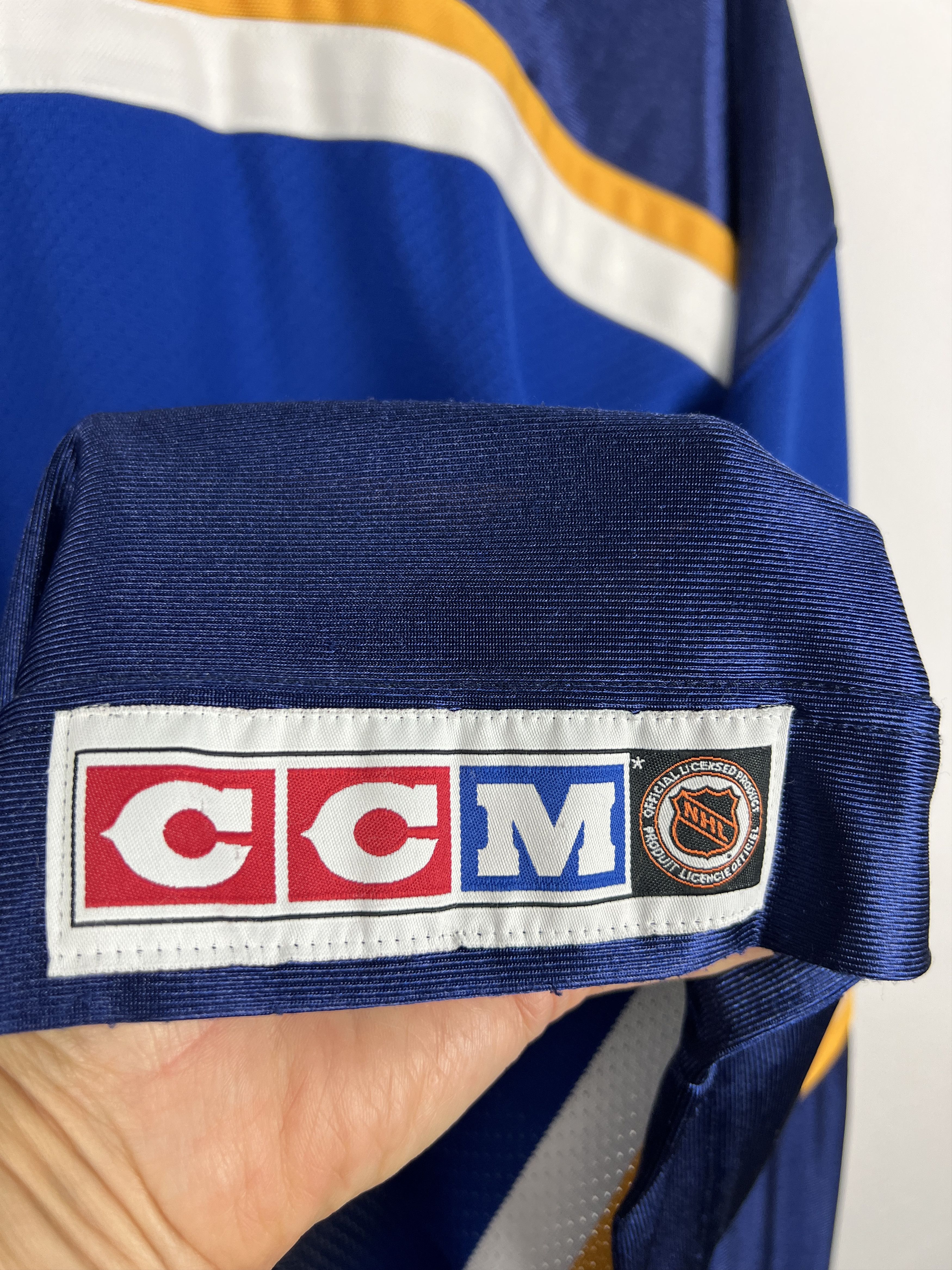 Ccm Vintage St. Louis Blues Ice Hockey Jersey NHL Trikot Rare Size US XL / EU 56 / 4 - 10 Thumbnail