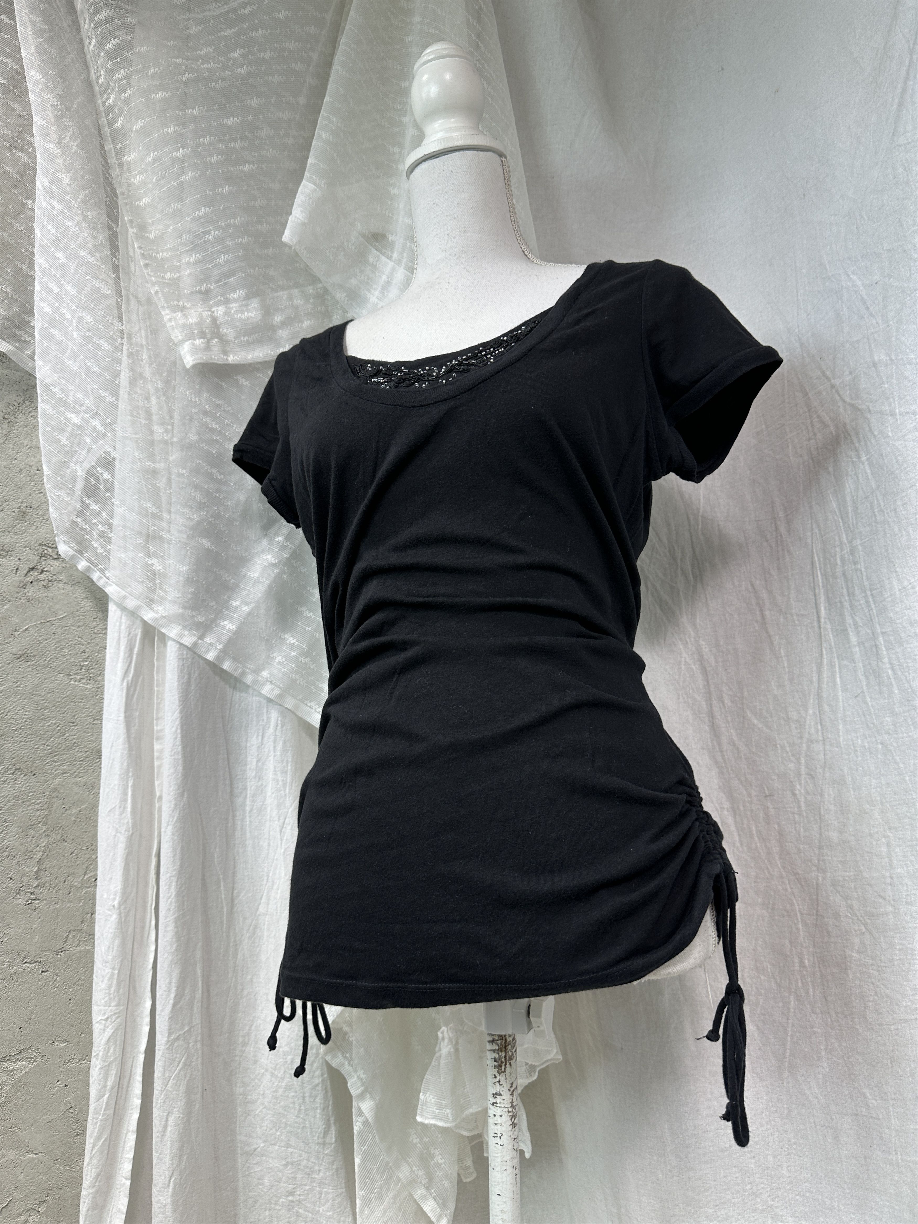 Vintage Vintage Avant Garde Adjustable Strings Fitted T-shirt 00s Size M / US 6-8 / IT 42-44 - 1 Thumbnail