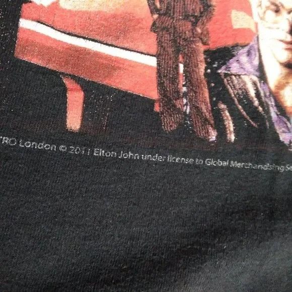 Band Tees Elton John Rocket Man Tour 2011 T-Shirt Size US M / EU 48-50 / 2 - 4 Thumbnail