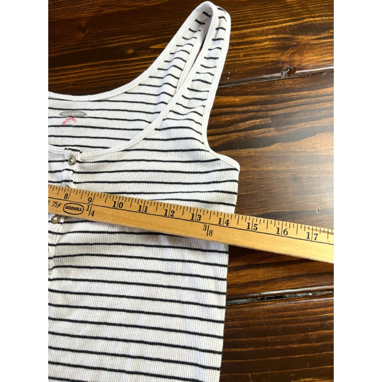 Old Navy Old Navy Tank Top Womens Large Black White Striped Casual Colorful Multicolor Tank Top Pattern Striped Sleeveless Round Neck Color may vary Size L / US 10 / IT 46 - 4 Thumbnail