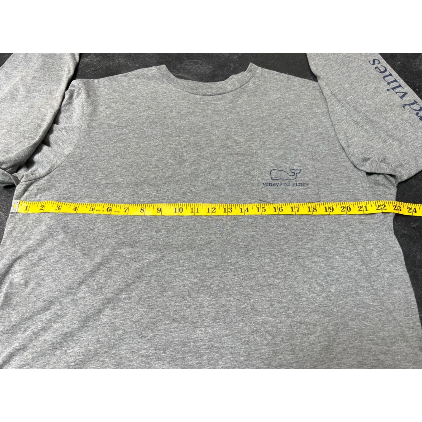 Vineyard Vines Vineyard Vines Men's Long Sleeve T-Shirt Size Large Gray Blue Regular Fit Classic 2010s Size US L / EU 52-54 / 3 - 4 Thumbnail