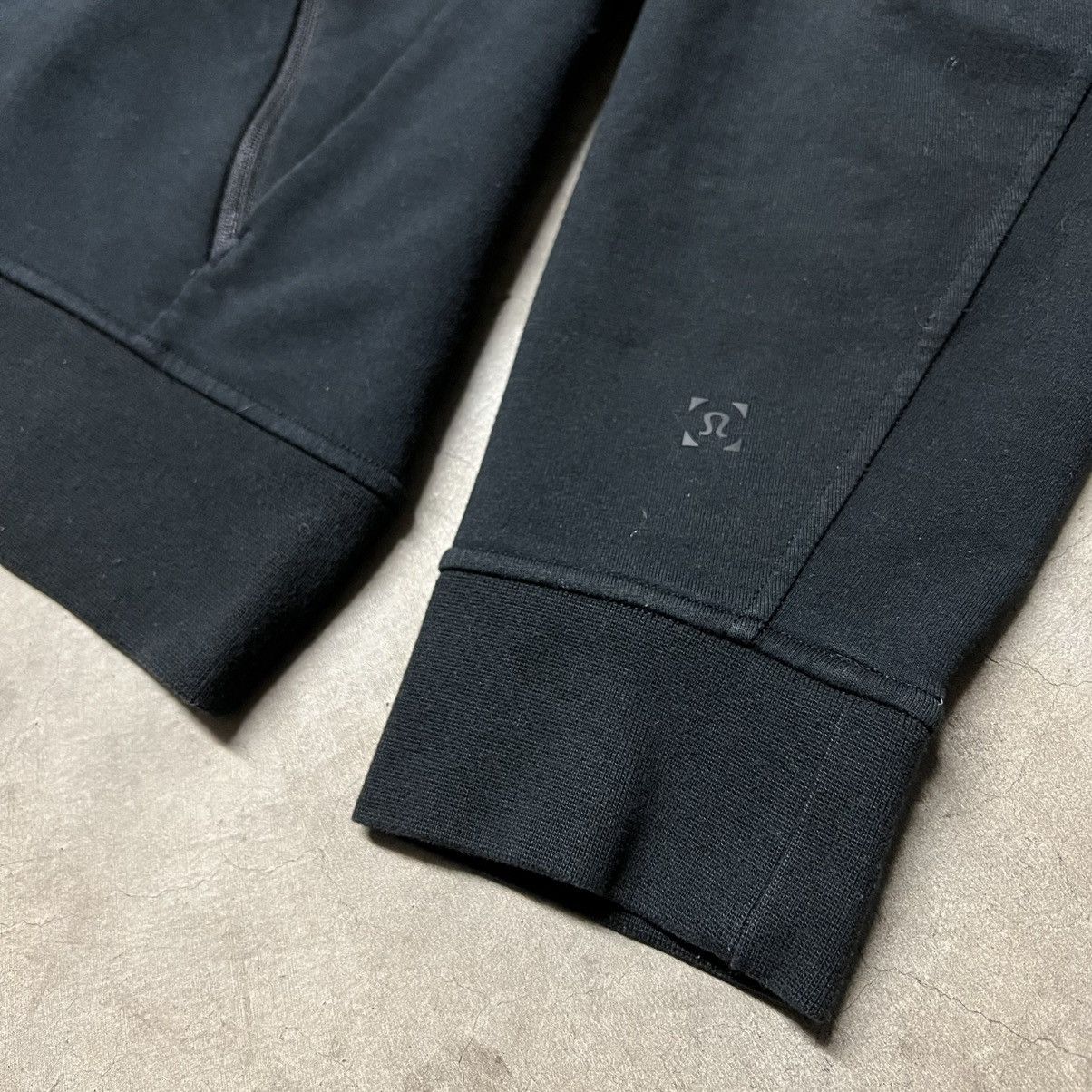Designer × Lululemon Lululemon Black Full-Zip Multi-Zip Hooded Jacket Size US XL / EU 56 / 4 - 8 Thumbnail