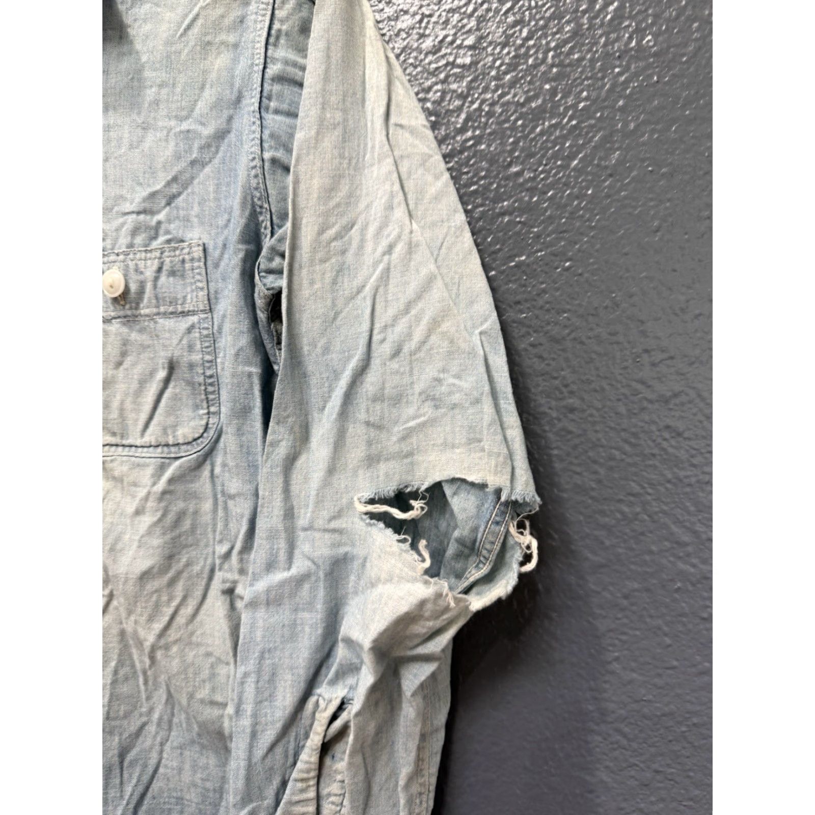 Vintage VINTAGE 1940s Sanforized Blue Cotton Chambray Button Up Shirt Small Mens Size US S / EU 44-46 / 1 - 5 Thumbnail