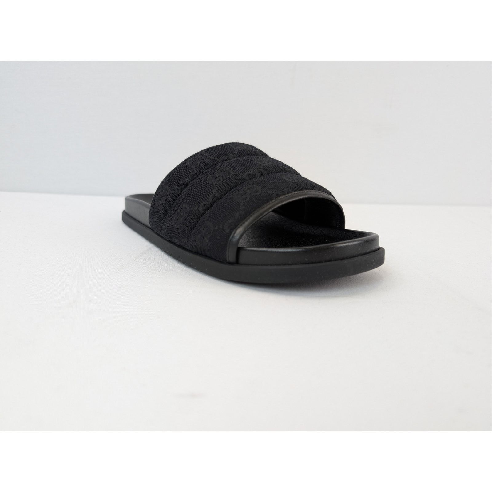 Gucci o1rshd1 Q:2 / Men's Padded mules with GG pattern Slippers Size US 10.5 / EU 43-44 - 2 Thumbnail