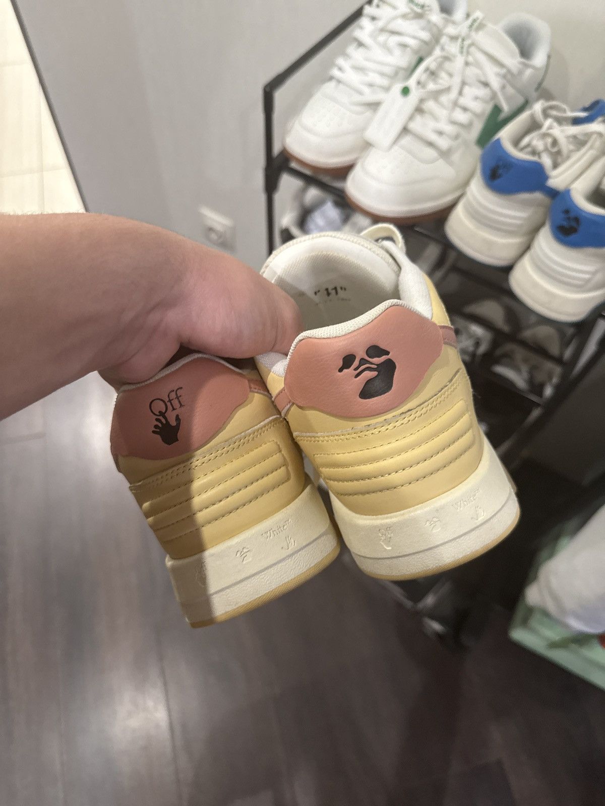 Off-White Off White out of office Size US 8 / EU 41 - 5 Thumbnail