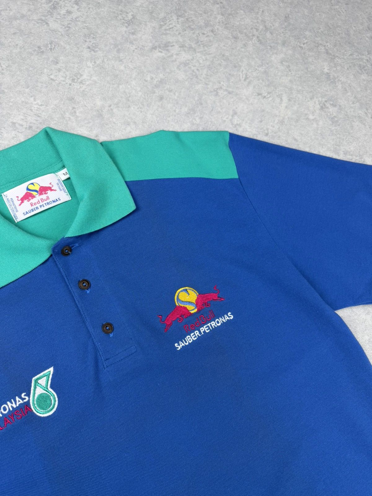 Red Bull Vintage Red Bull Sauber Petronas Polo Shirt F1 Formula 1 Size US M / EU 48-50 / 2 - 5 Thumbnail