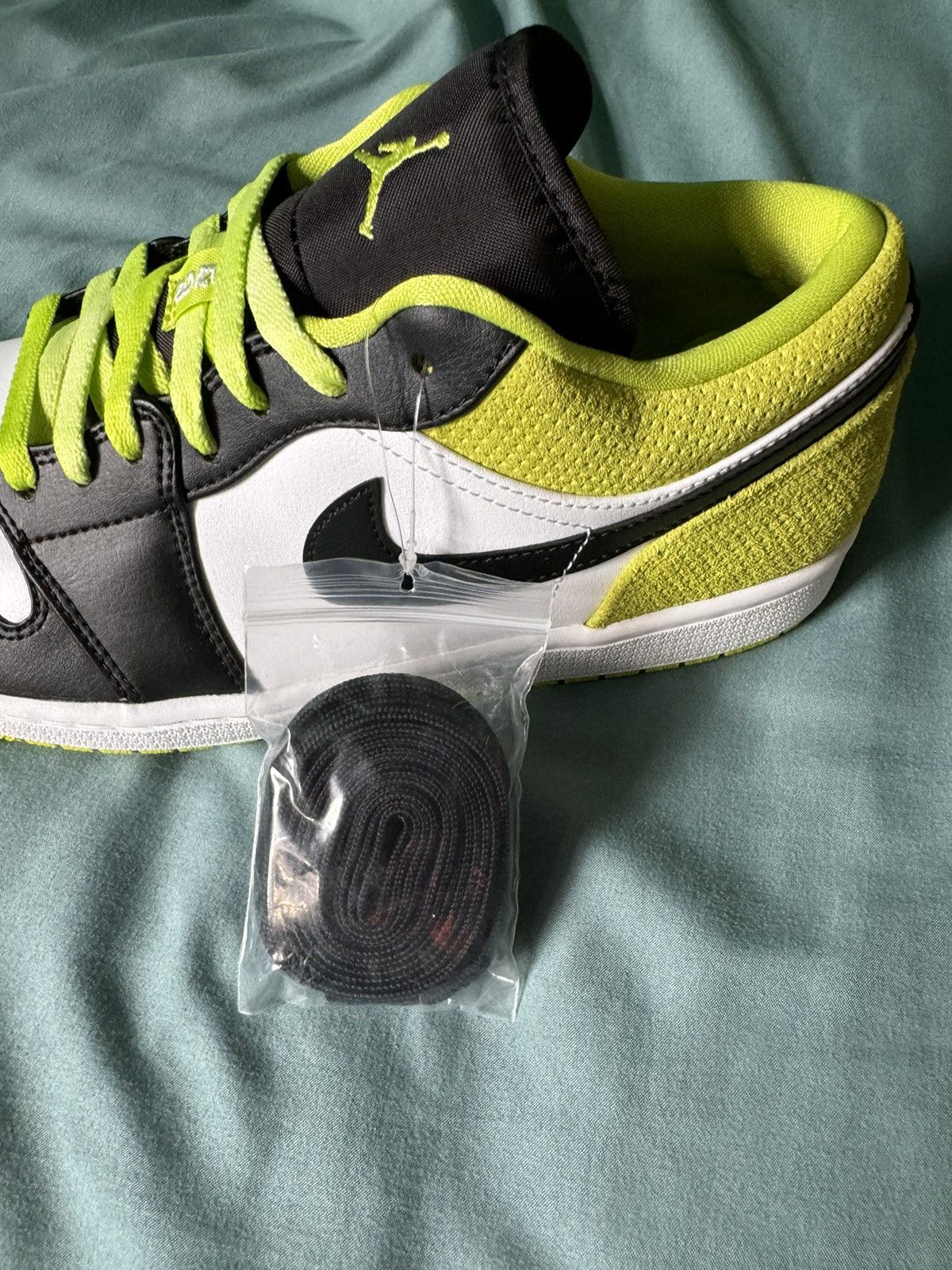 Jordan Brand Nike Air Jordan 1 Low Black Cyber 2020 Size US 11 / EU 44 - 7 Thumbnail