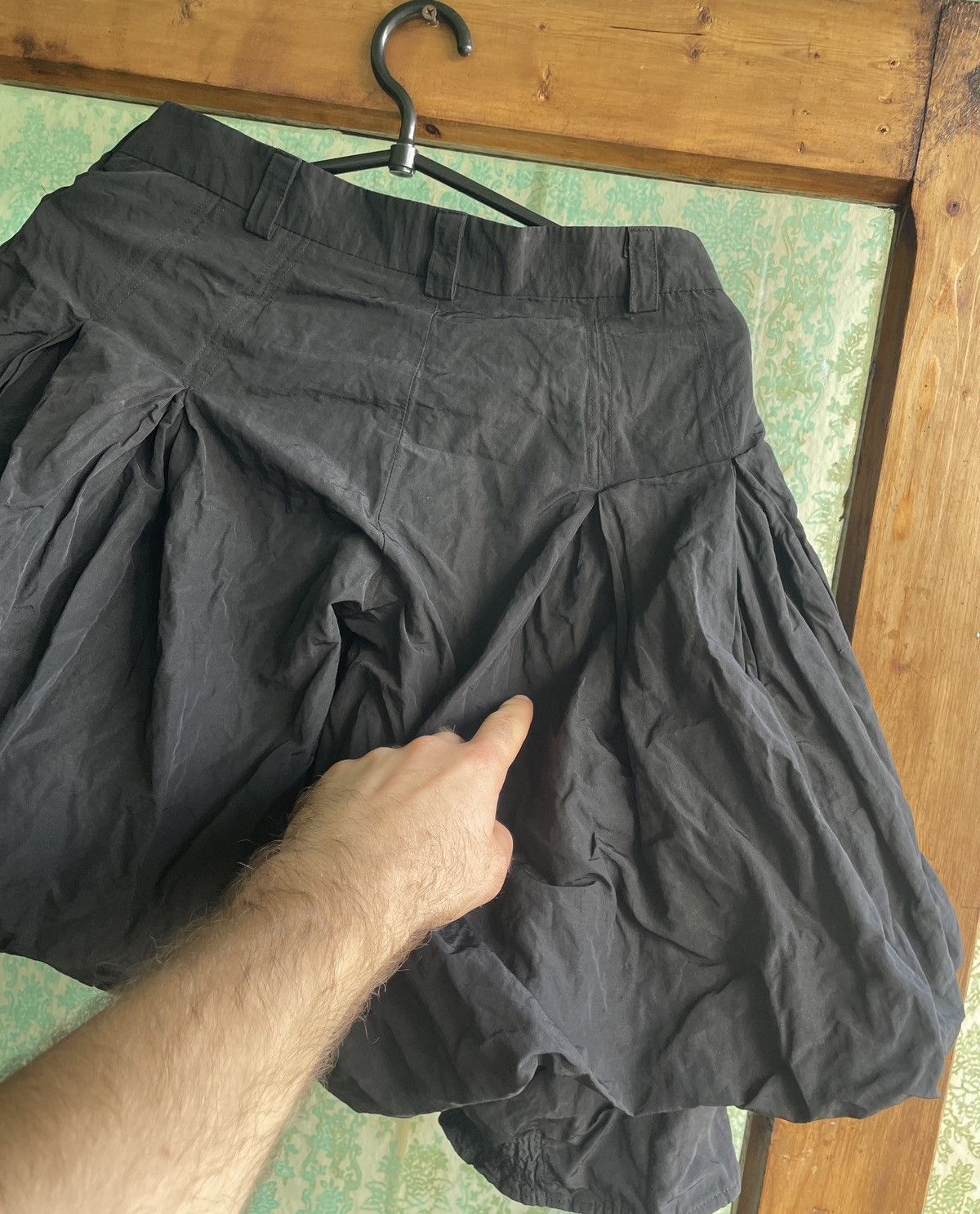 Emporio Armani Emporio Armani Black Asymmetric Balloon Hakama Shorts Skirt Size 26" / US 2 / IT 38 - 17 Thumbnail