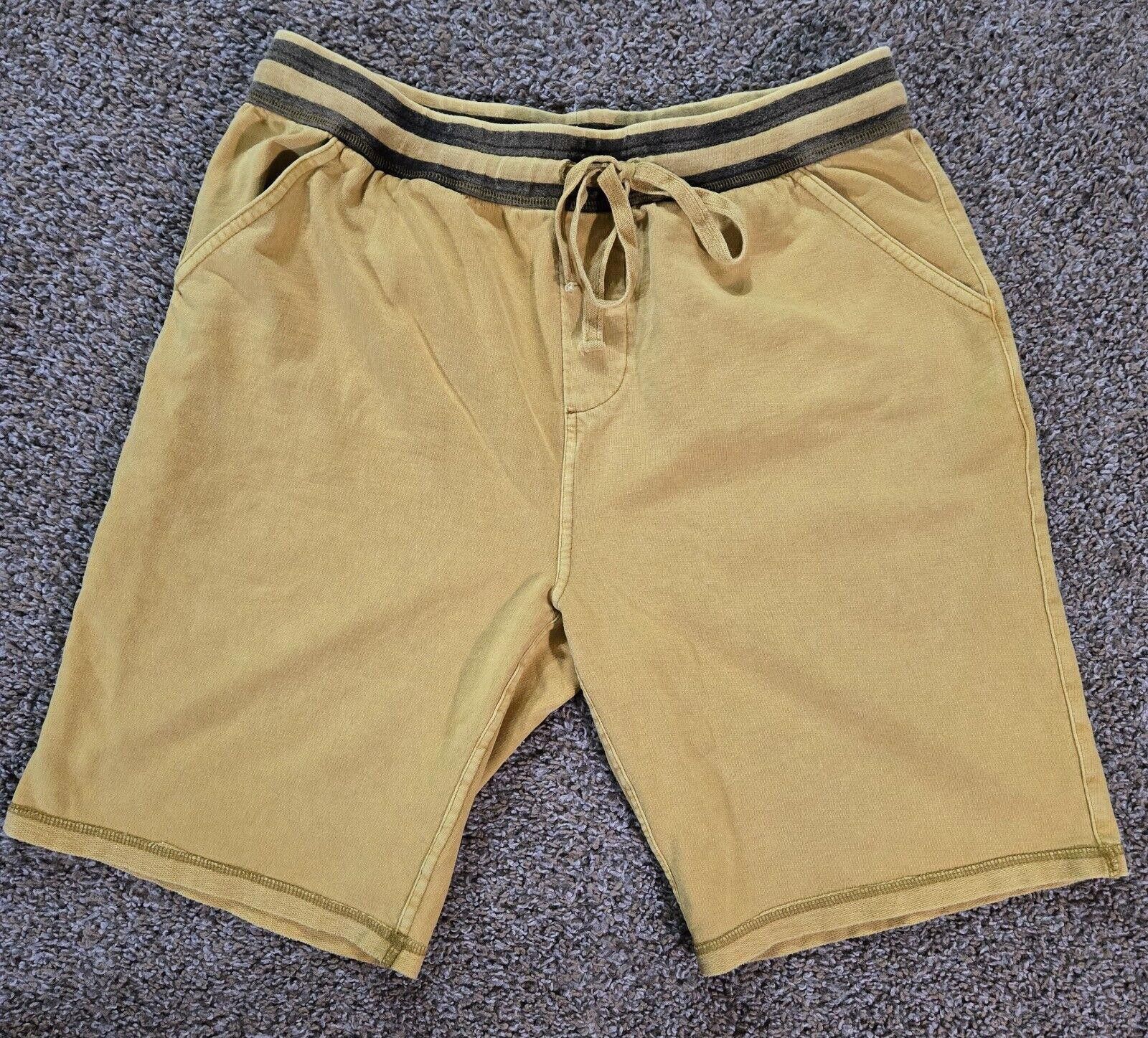 Designer Carbon 2 Cobalt Gold Shorts Size Medium Size US 32 / EU 48 - 1 Thumbnail